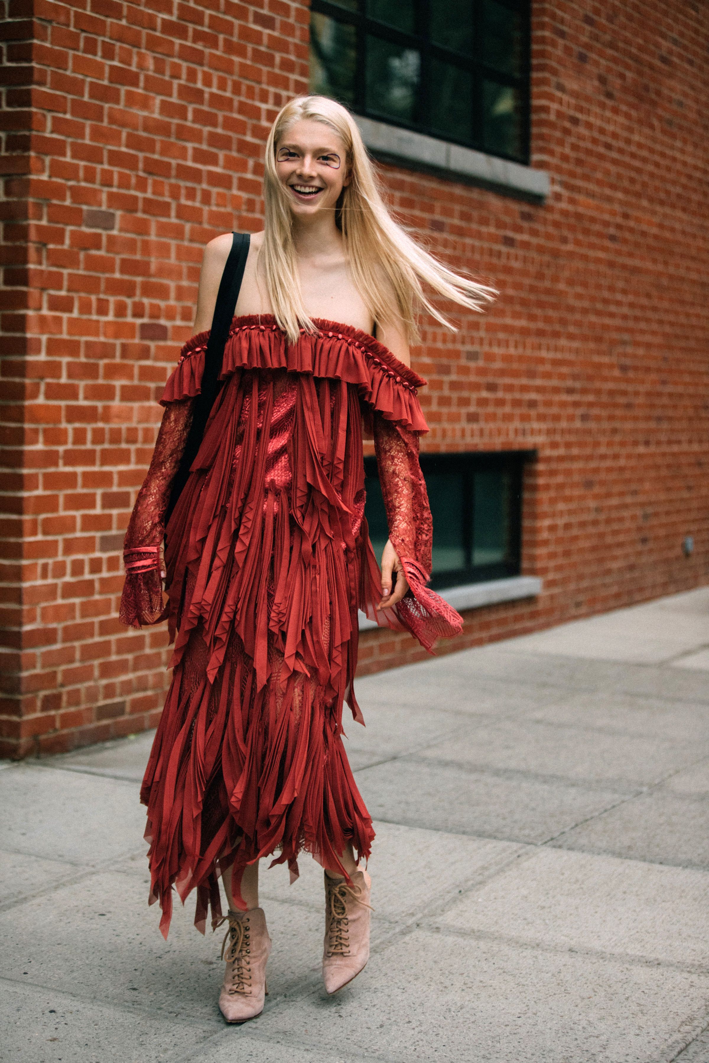 HunterSchaferLove_NewYorkFashionWeekStreetStyle-001.jpg