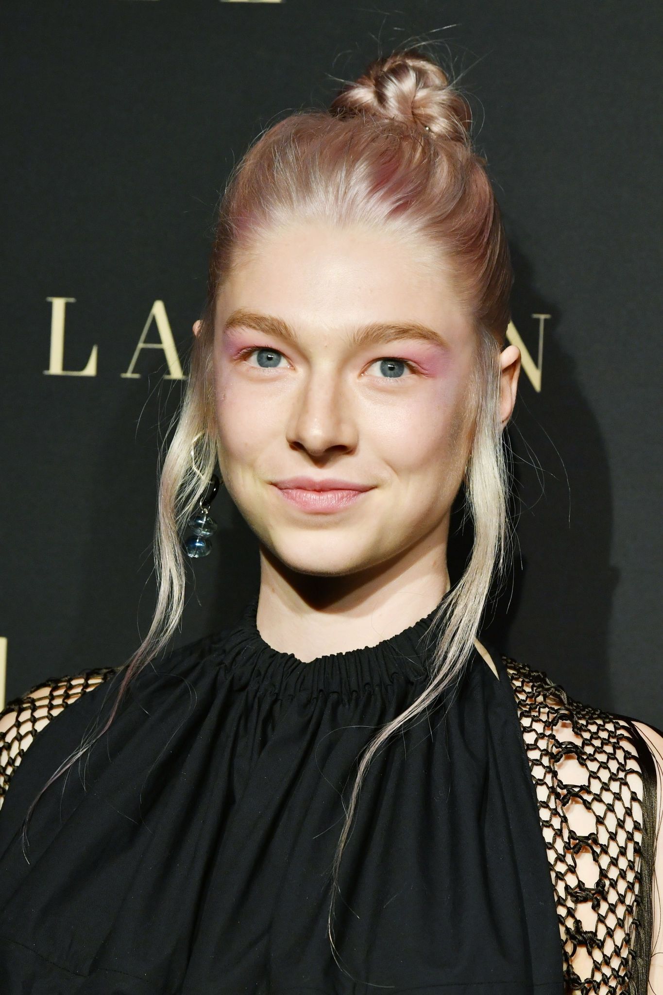 HunterSchaferLove_2019ELLEWomenInHollywood-046.jpg