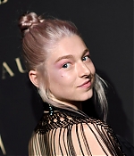 HunterSchaferLove_2019ELLEWomenInHollywood-007.jpg