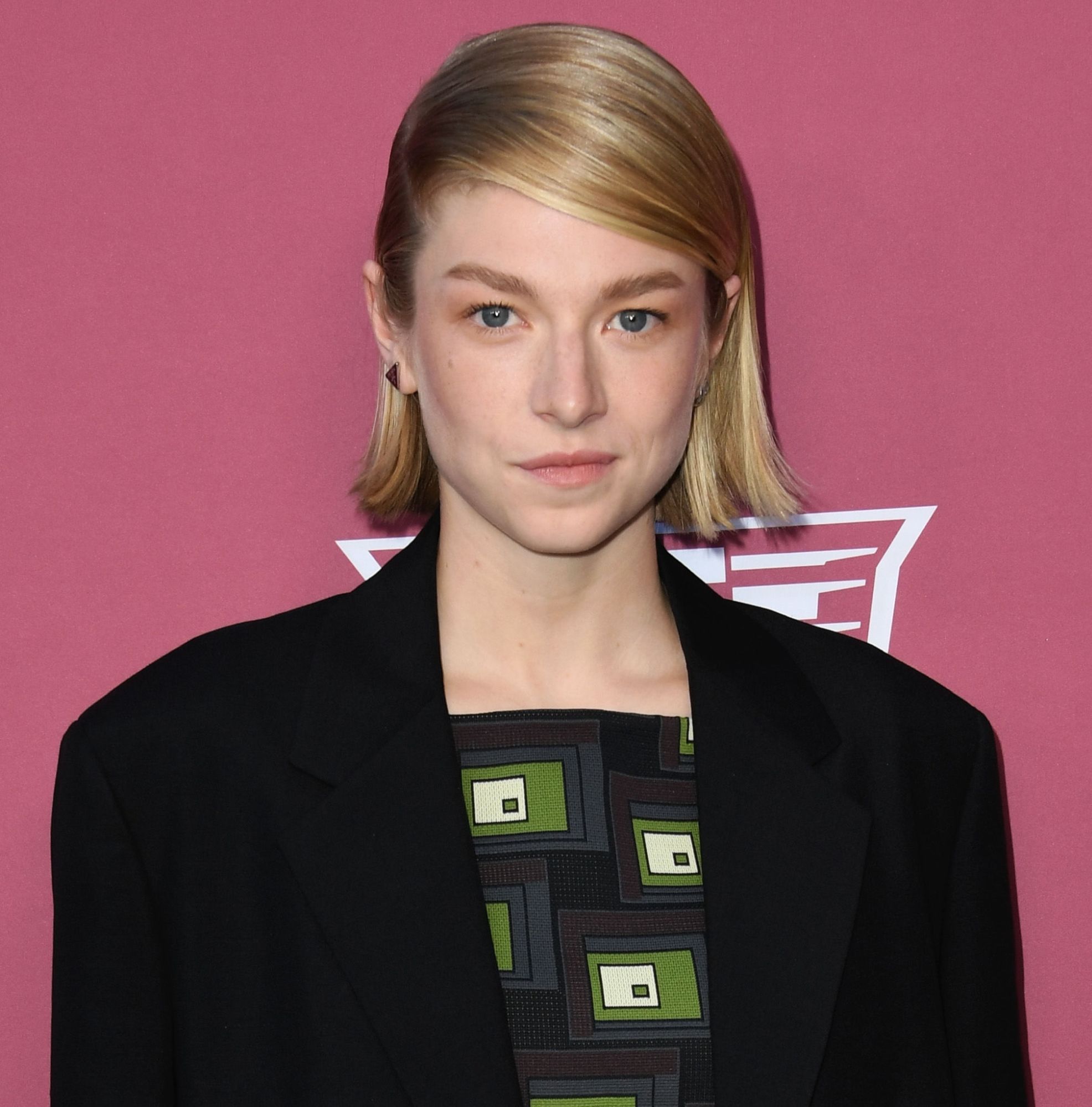 HunterSchaferLove_VarietyPowerofWomenArrivals-043.jpg