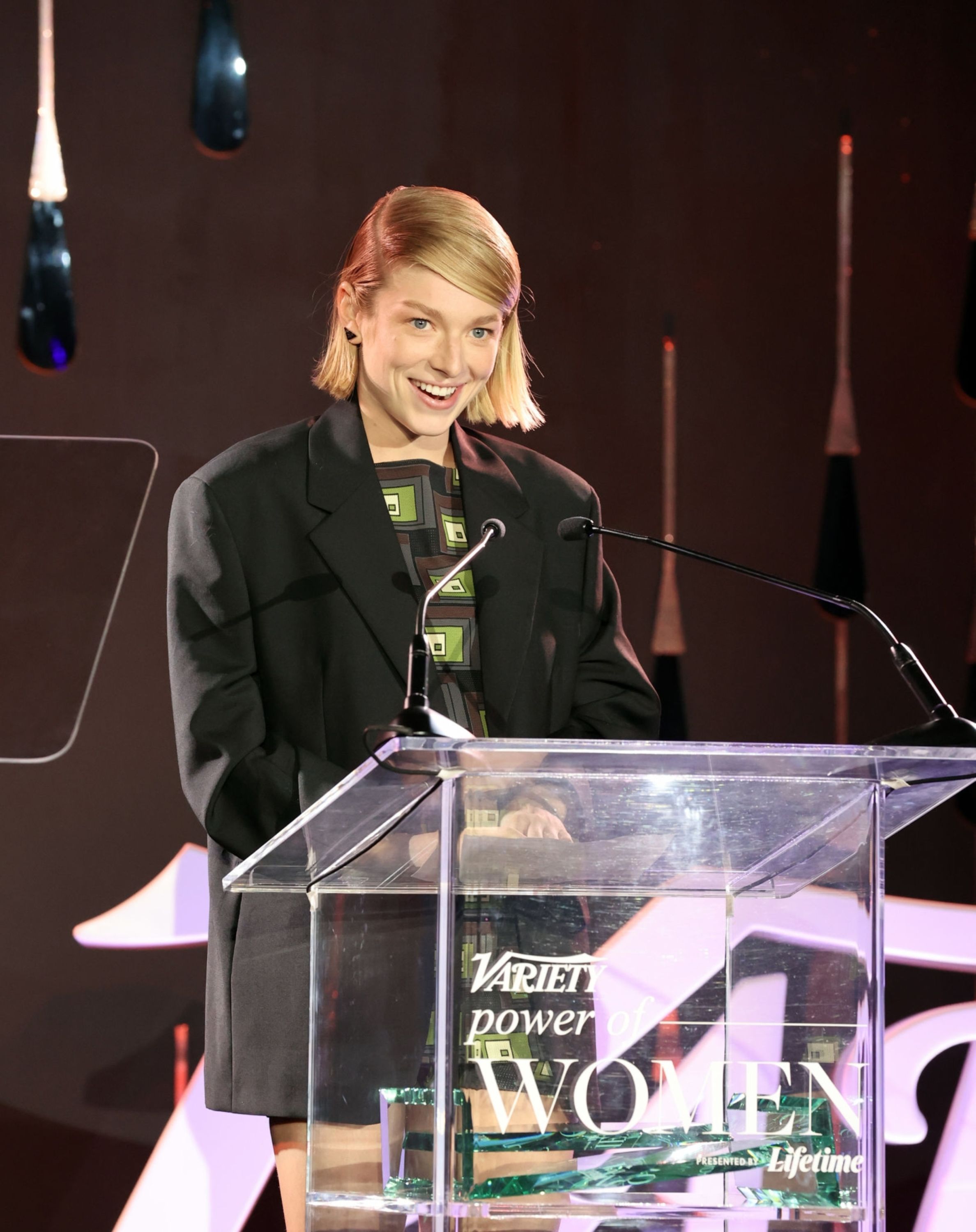 HunterSchaferLove_VarietyPowerofWomenShow-004.jpg