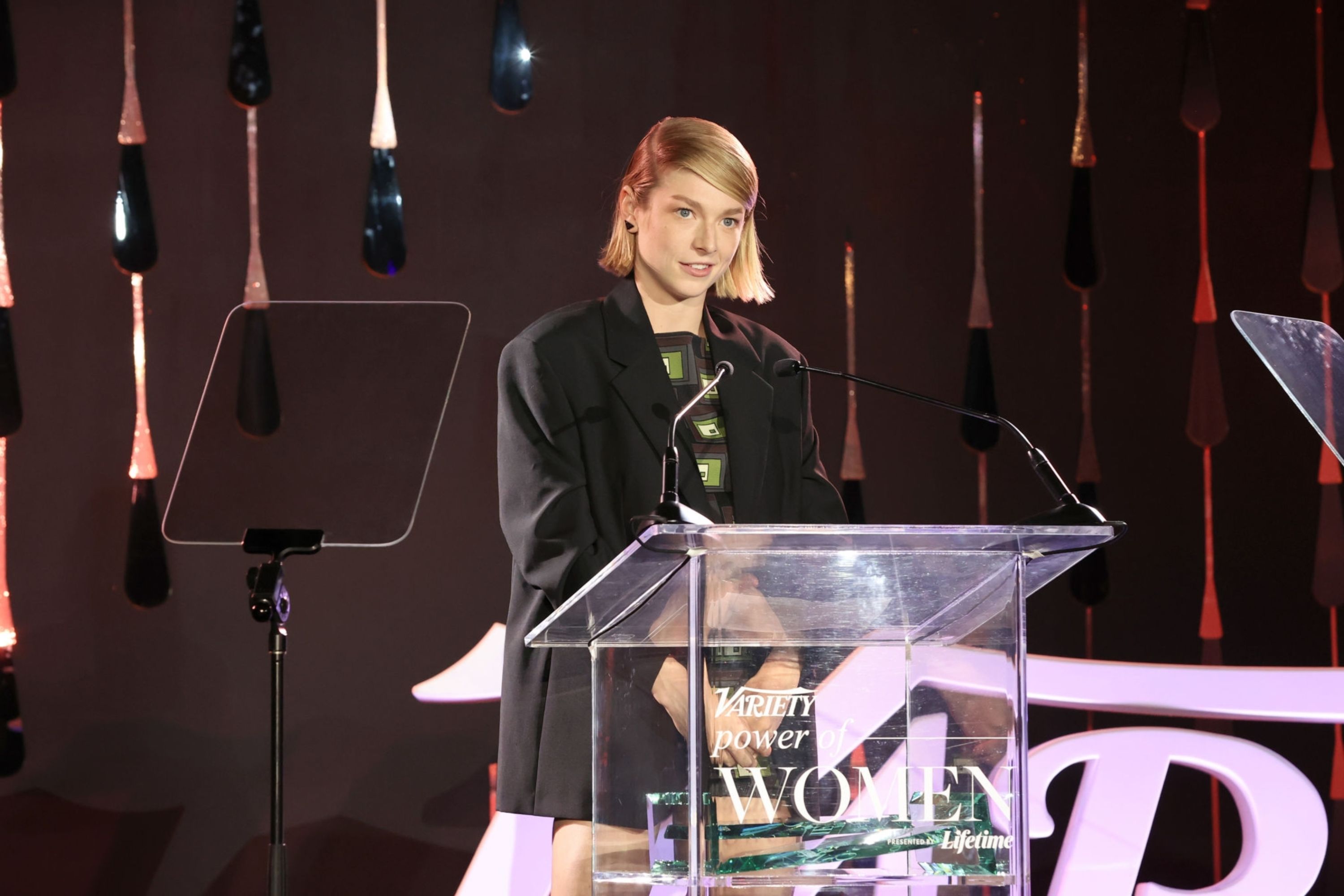 HunterSchaferLove_VarietyPowerofWomenShow-006.jpg