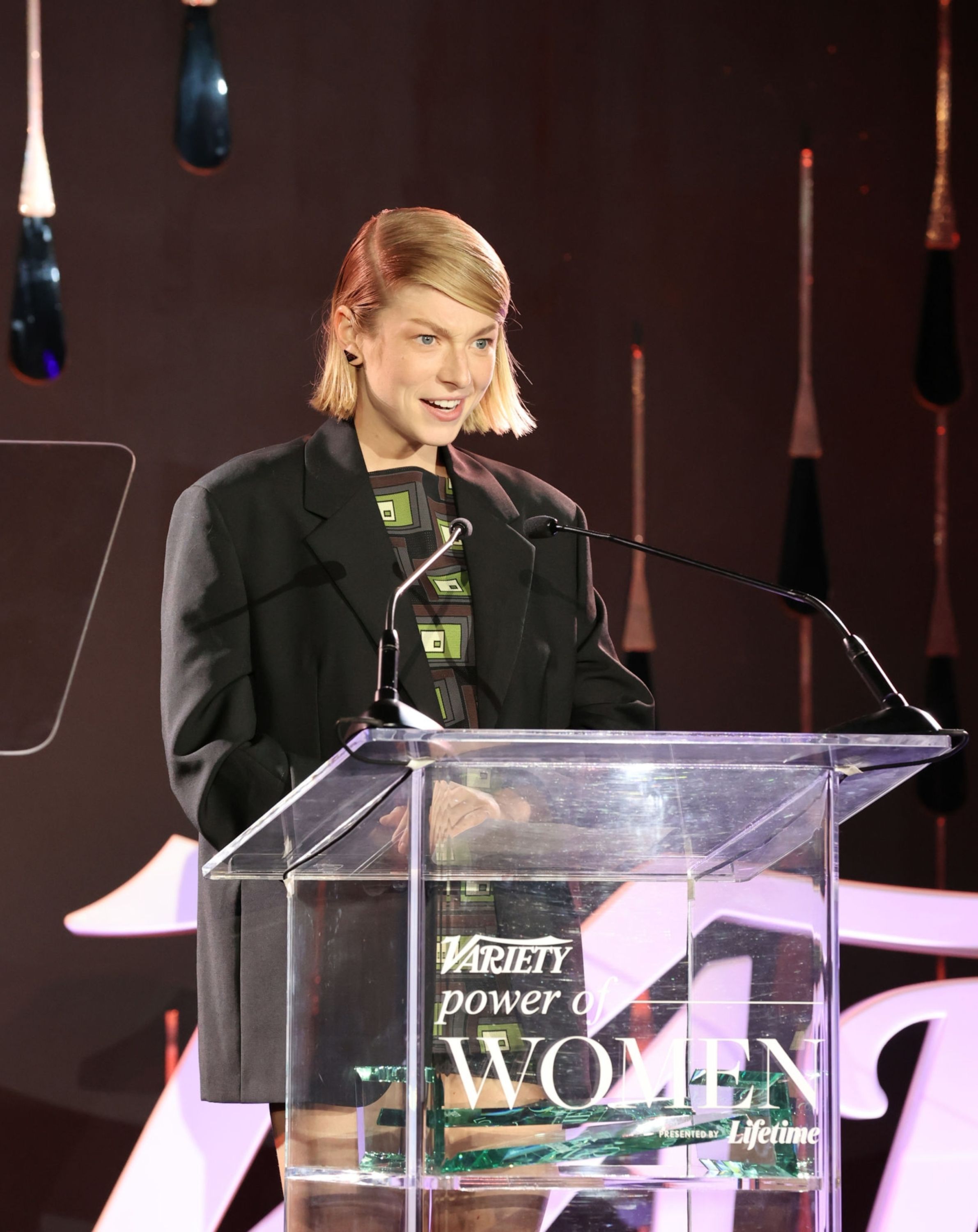 HunterSchaferLove_VarietyPowerofWomenShow-007.jpg