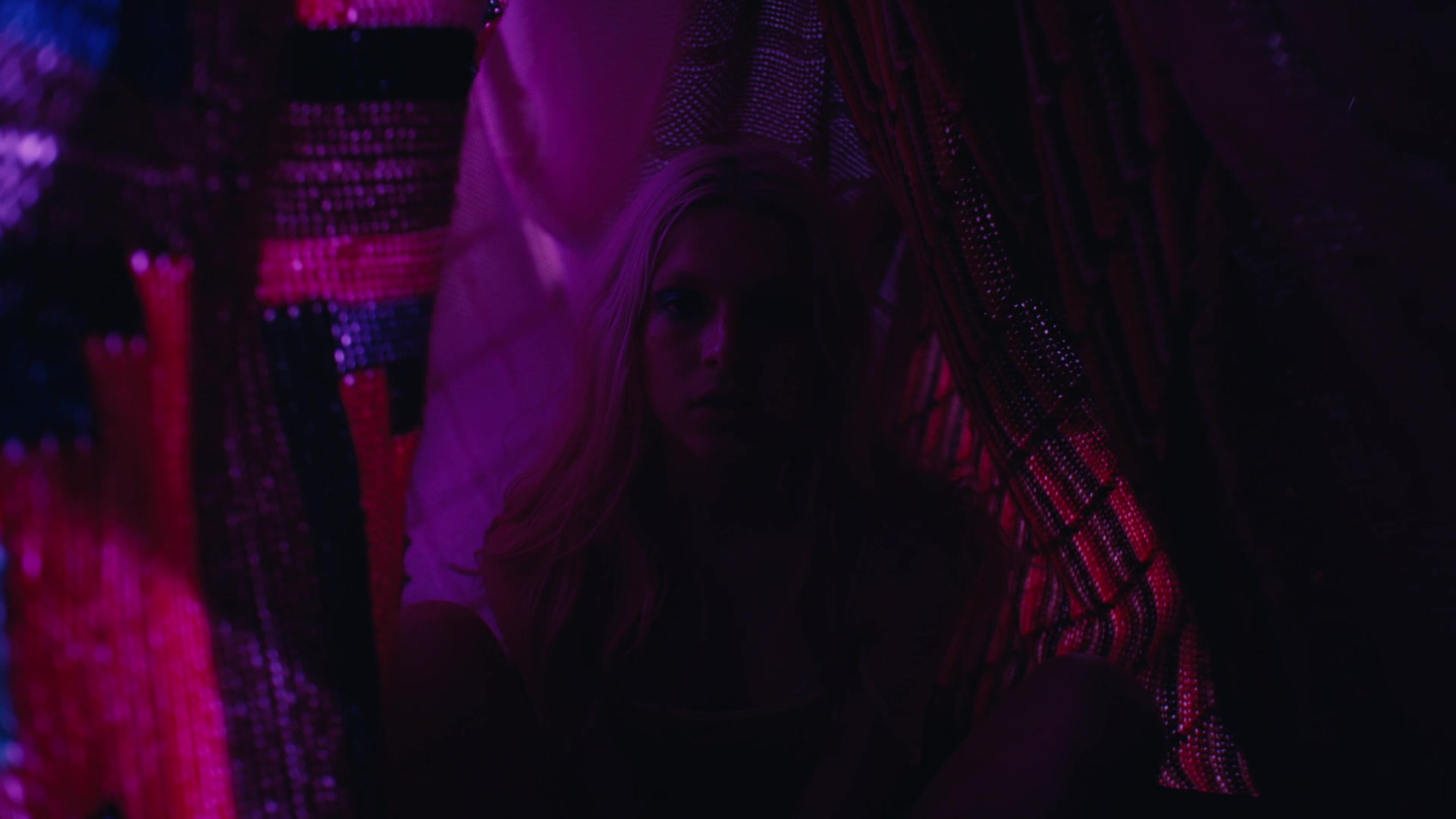HunterSchaferLove_Euphoria1x01ScreenCaptures-008.jpg