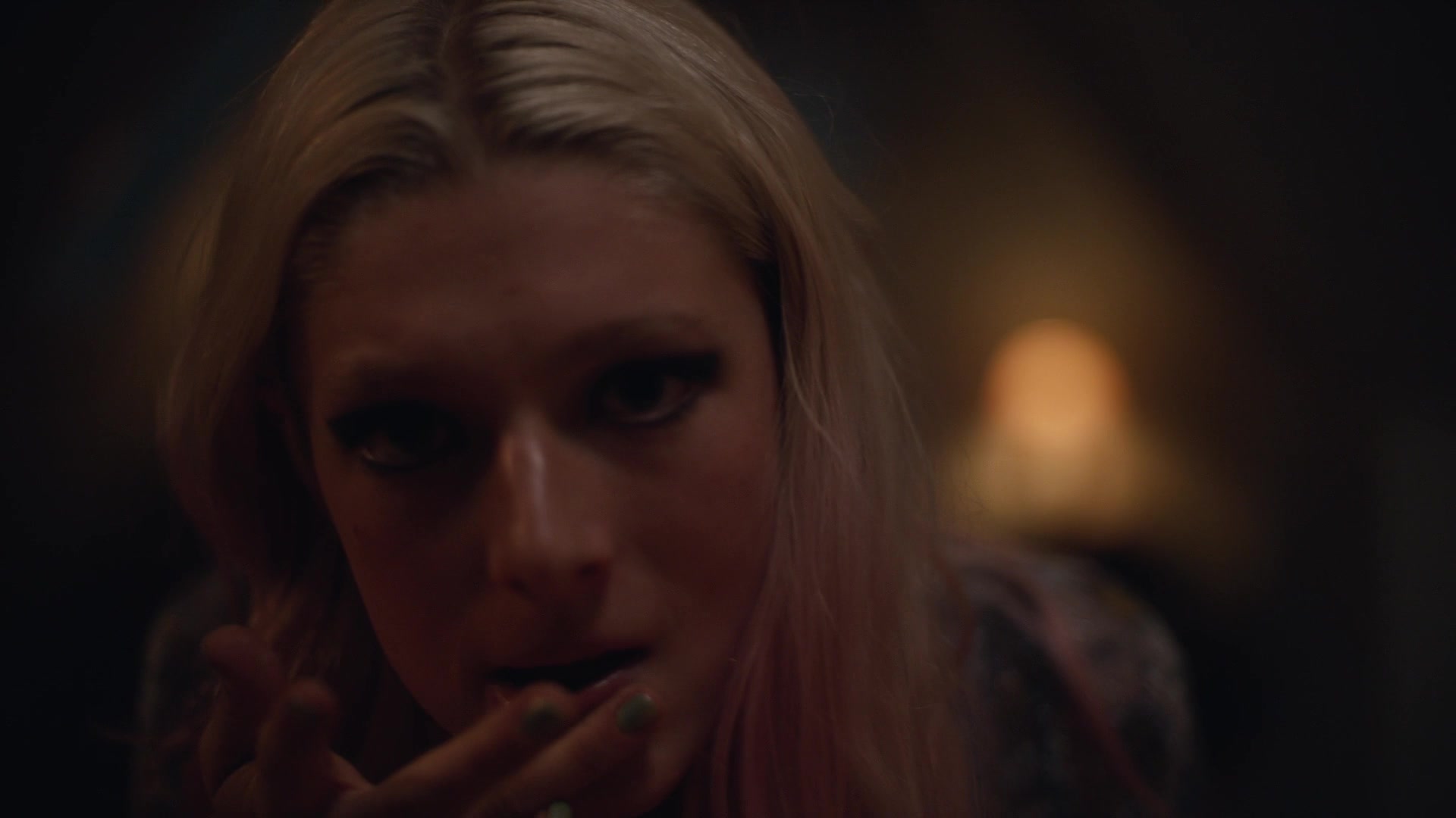 HunterSchaferLove_Euphoria1x01ScreenCaptures-056.jpg