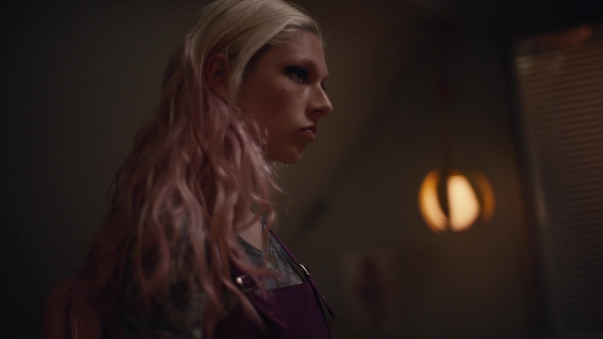 HunterSchaferLove_Euphoria1x01ScreenCaptures-061.jpg