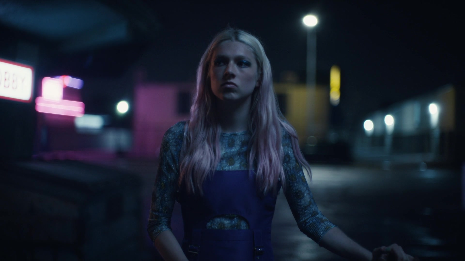 HunterSchaferLove_Euphoria1x01ScreenCaptures-073.jpg