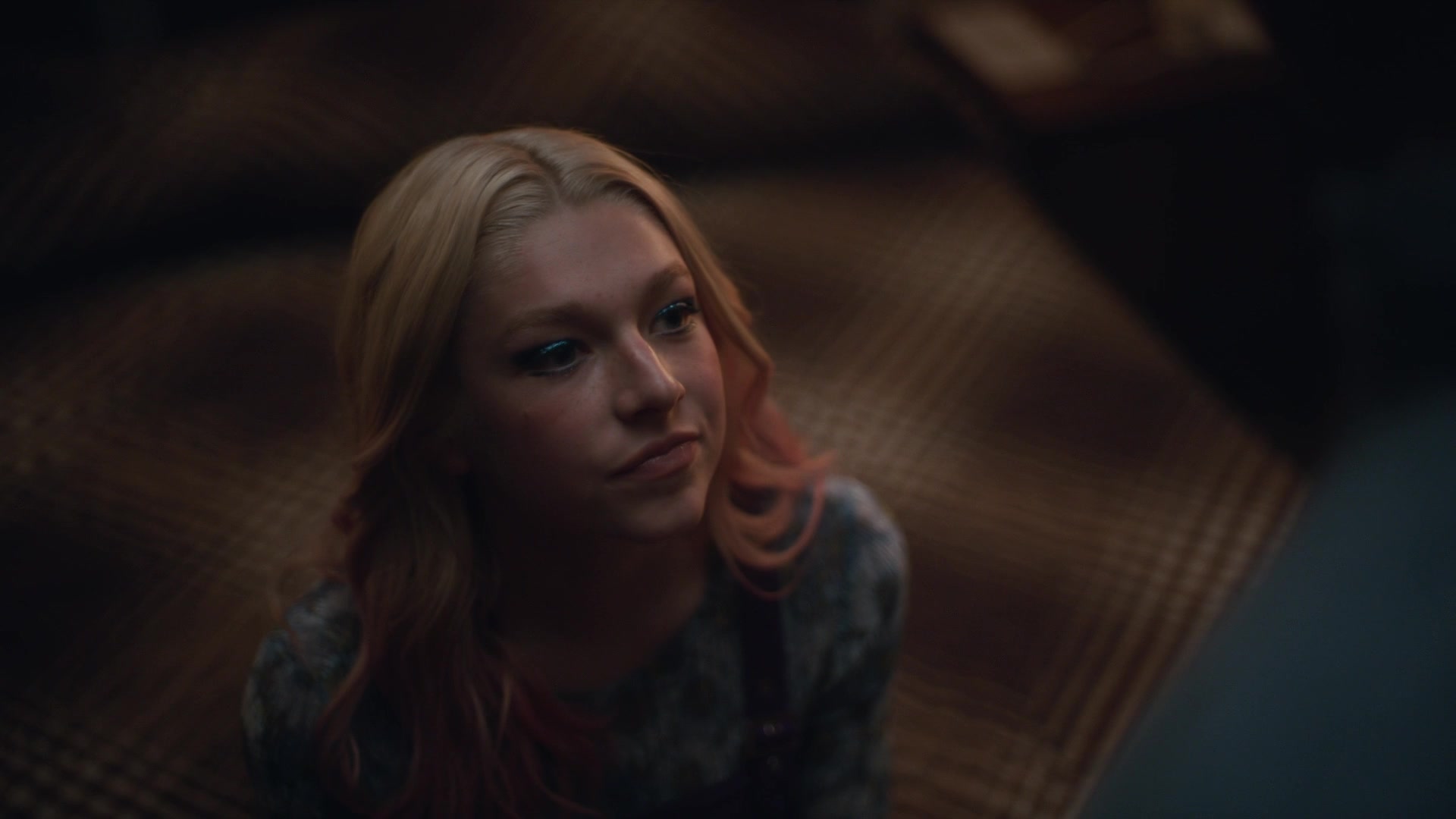 HunterSchaferLove_Euphoria1x01ScreenCaptures-096.jpg