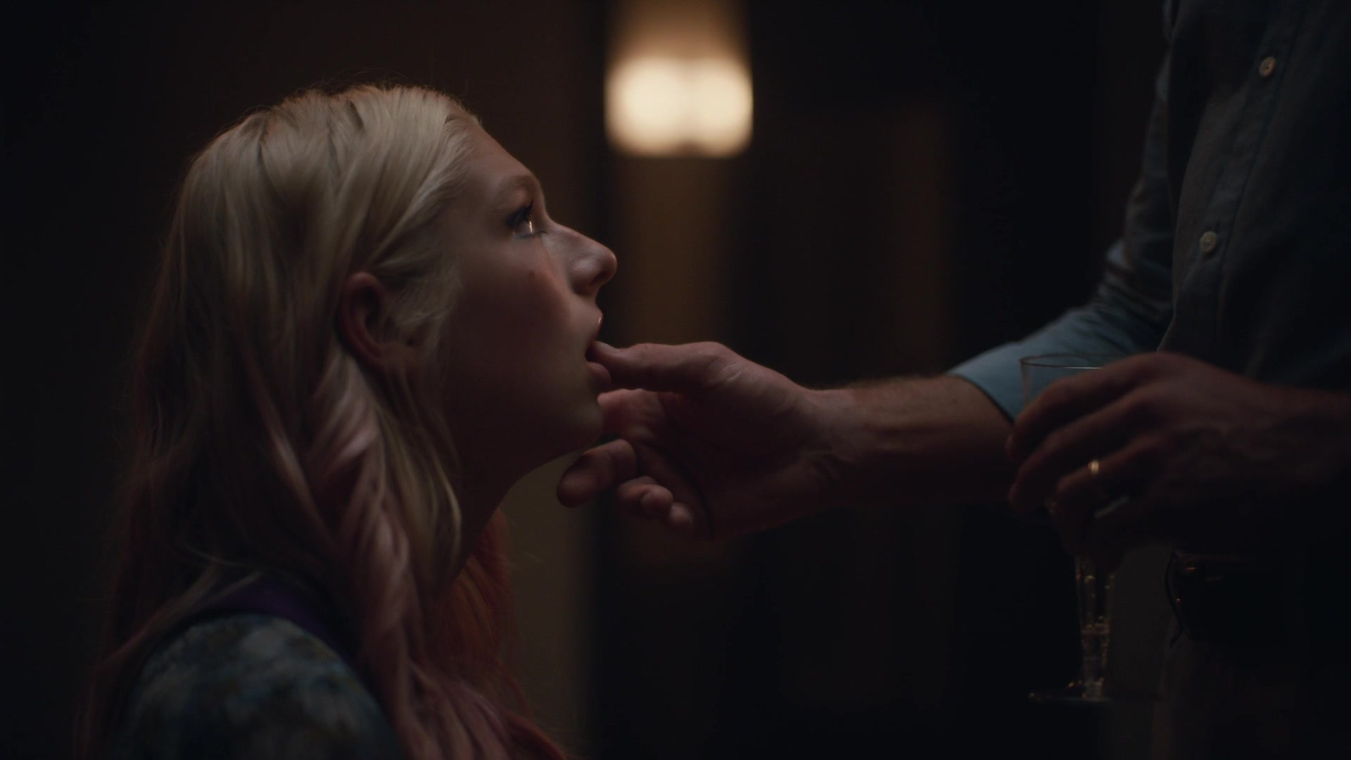HunterSchaferLove_Euphoria1x01ScreenCaptures-114.jpg