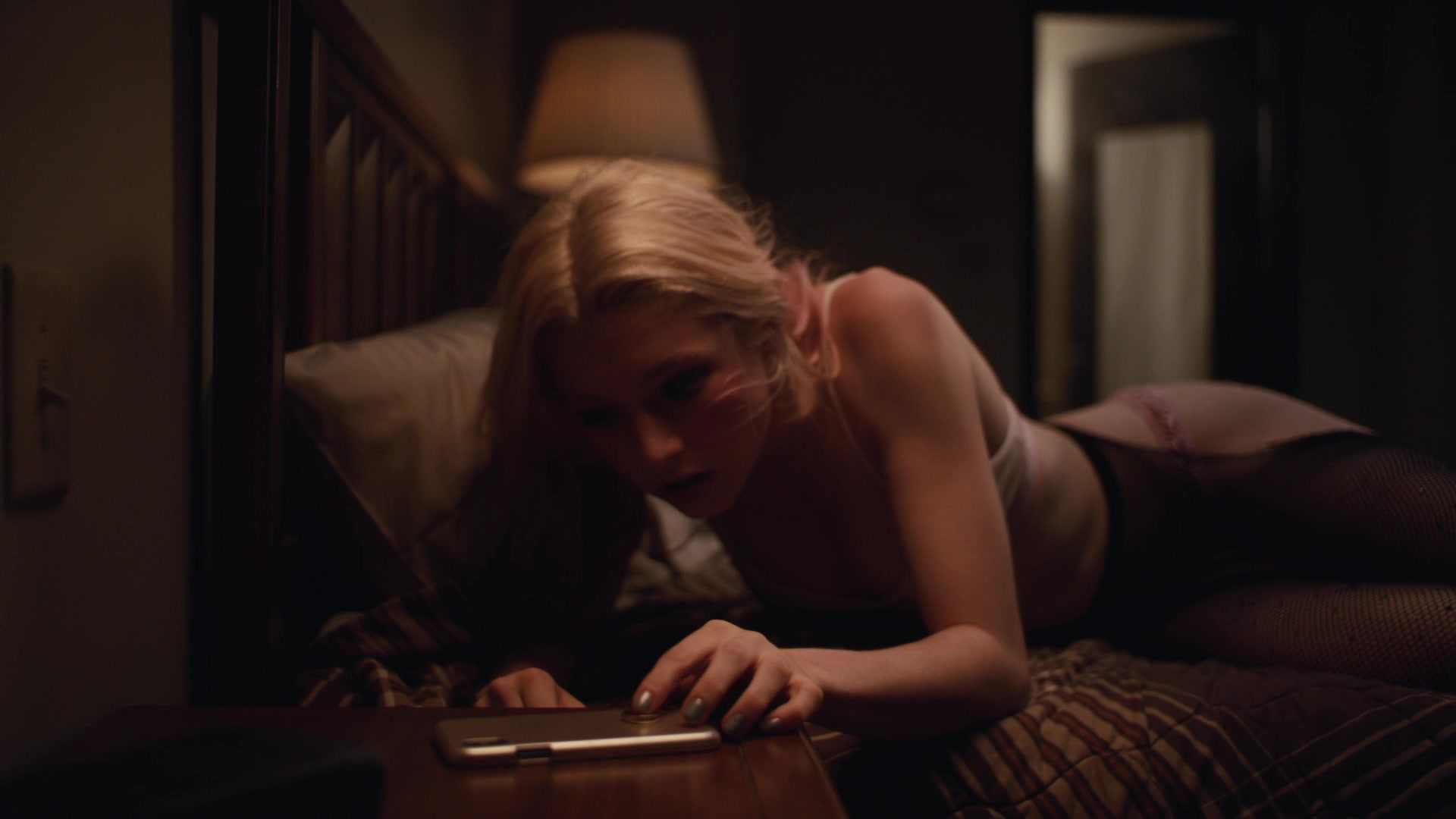 HunterSchaferLove_Euphoria1x01ScreenCaptures-132.jpg