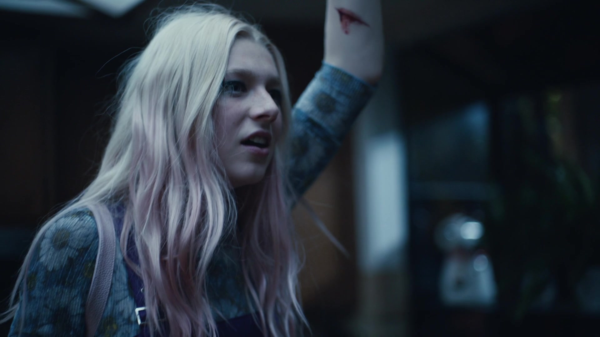 HunterSchaferLove_Euphoria1x01ScreenCaptures-173.jpg