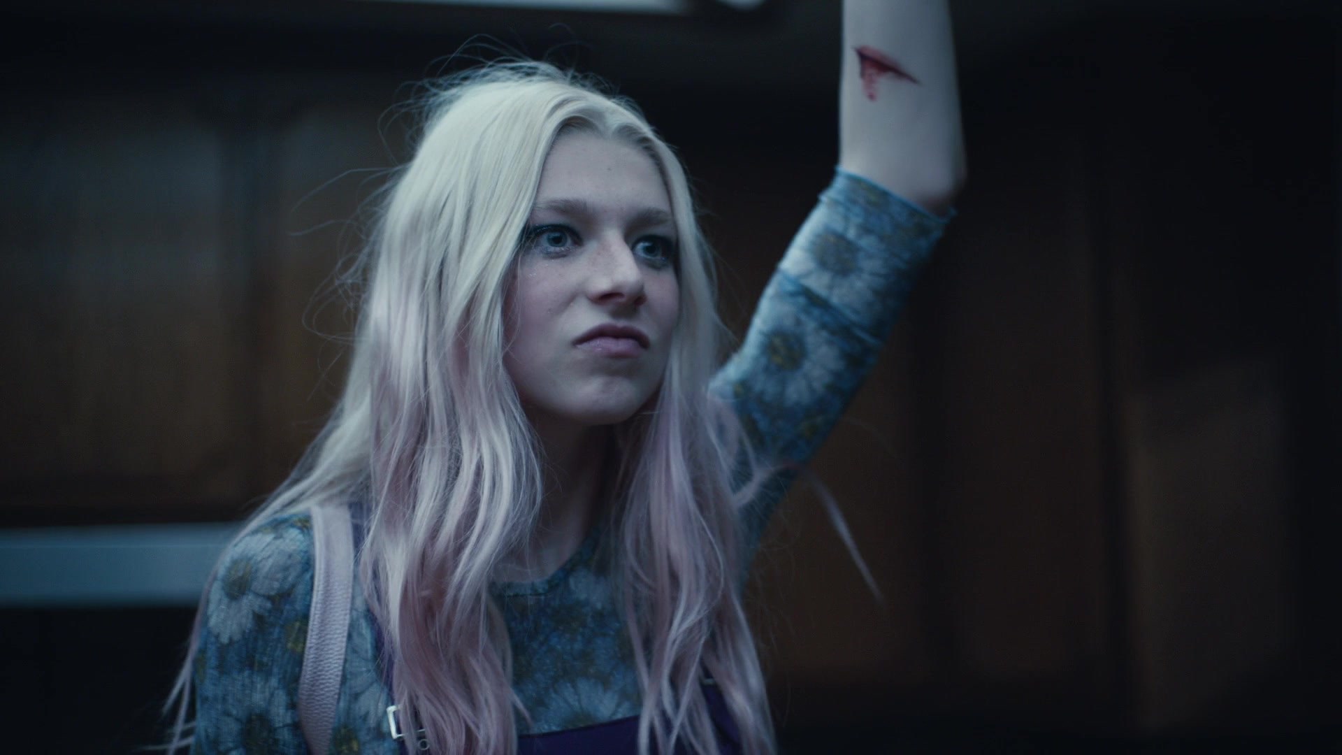 HunterSchaferLove_Euphoria1x01ScreenCaptures-175.jpg