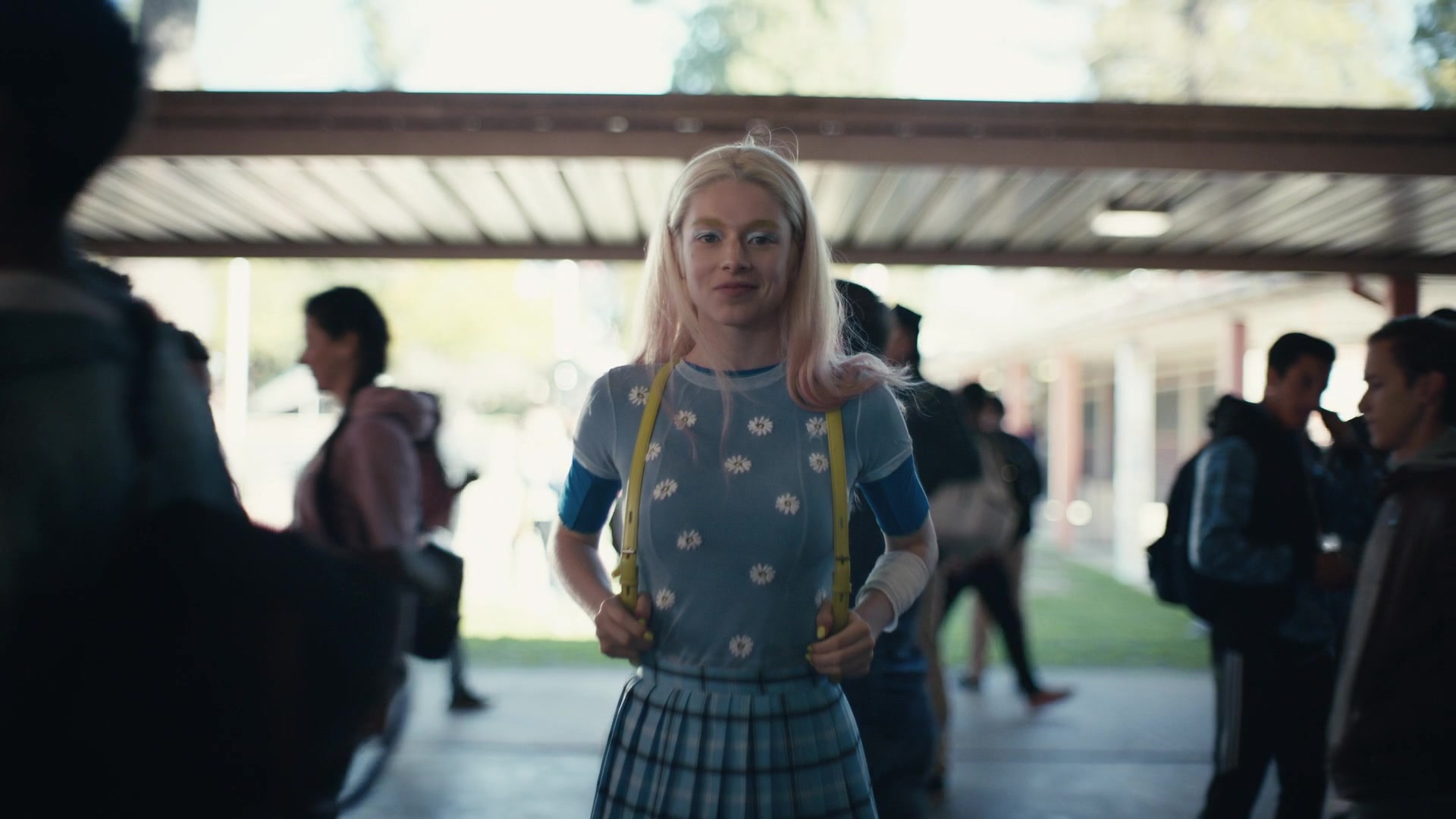 HunterSchaferLove_Euphoria1x02ScreenCaptures-002.jpg
