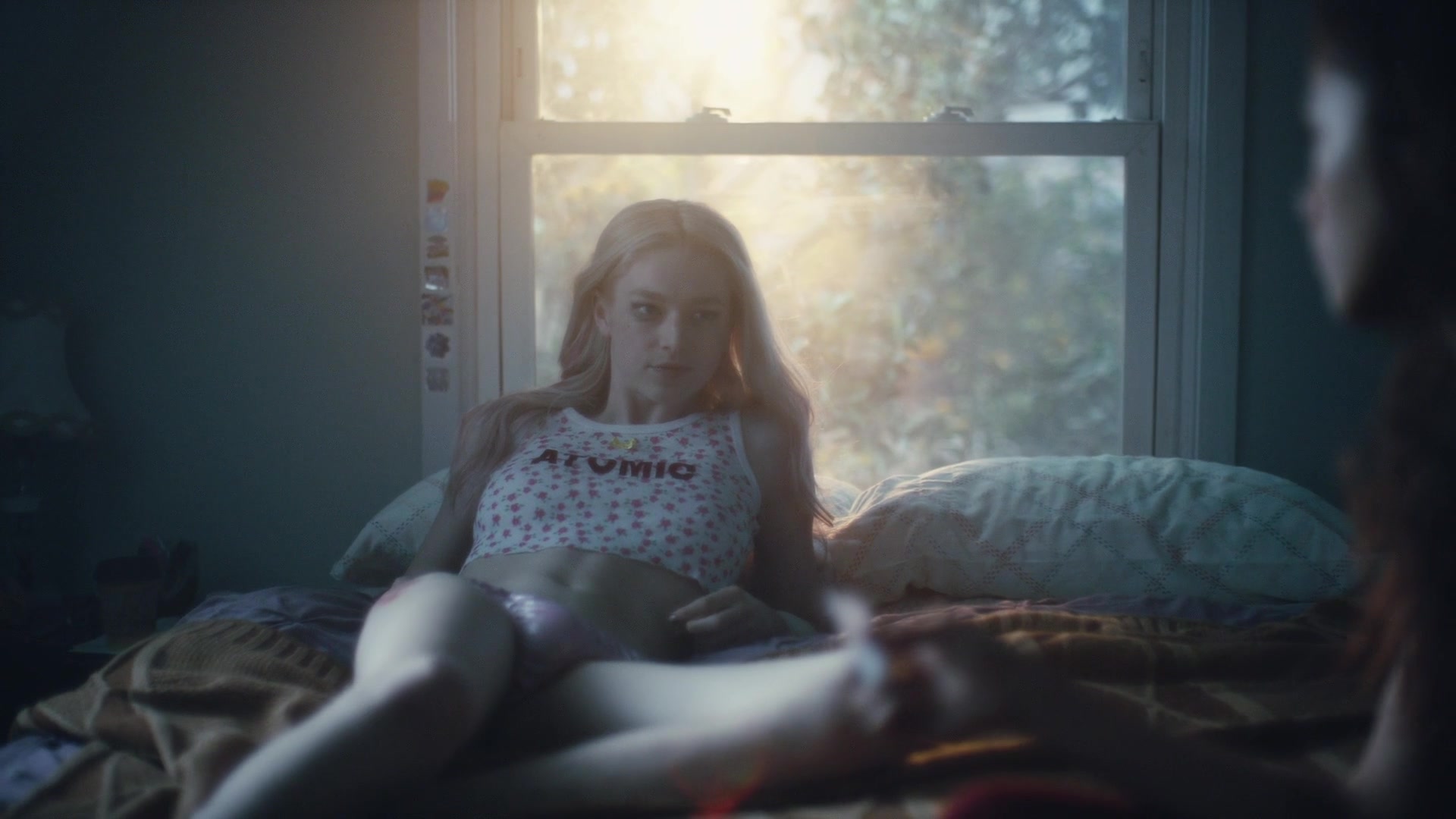 HunterSchaferLove_Euphoria1x02ScreenCaptures-012.jpg