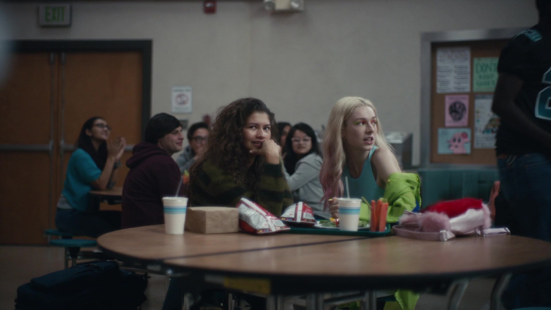 HunterSchaferLove_Euphoria1x02ScreenCaptures-051.jpg