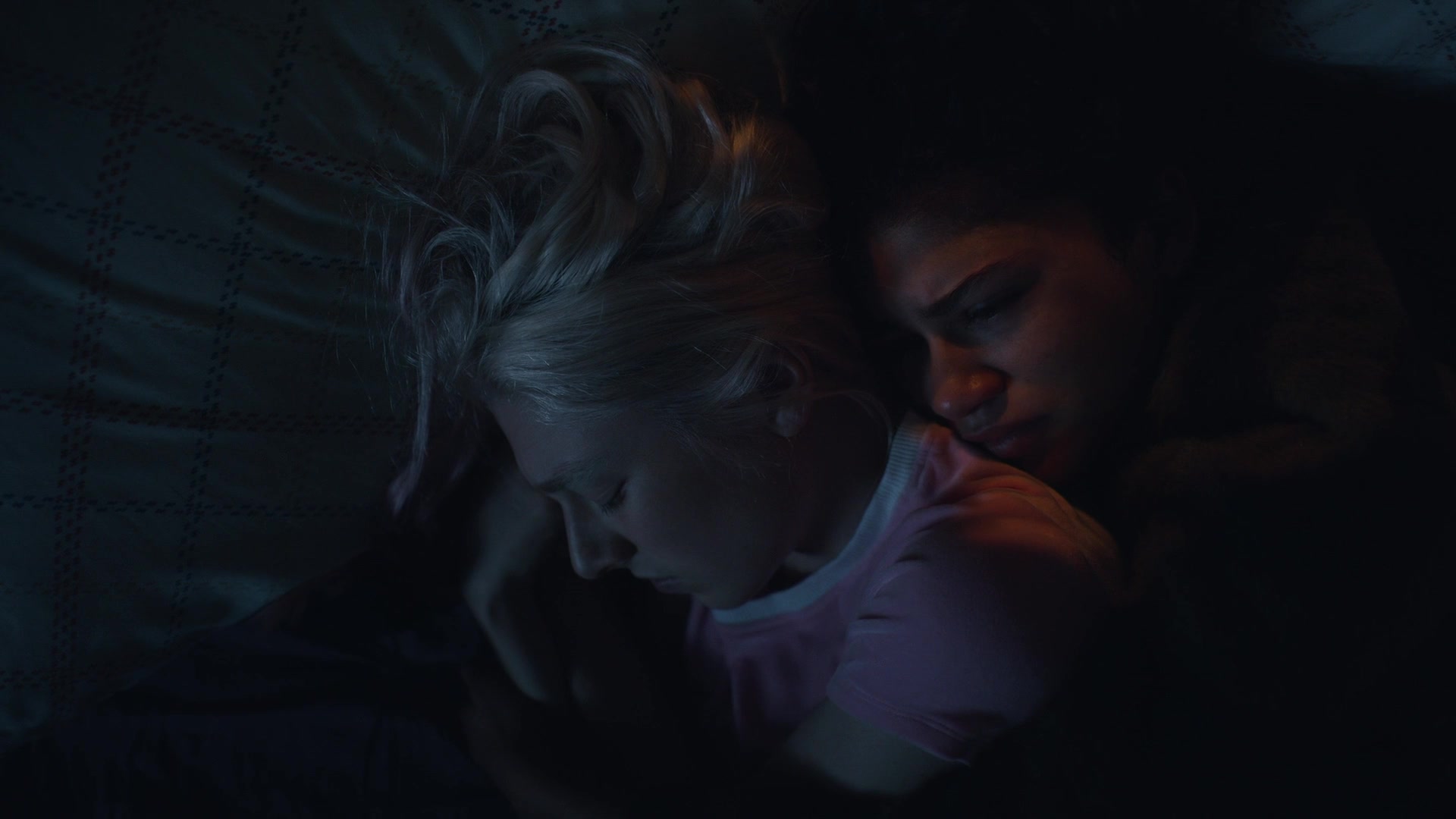 HunterSchaferLove_Euphoria1x03ScreenCaptures-009.jpg