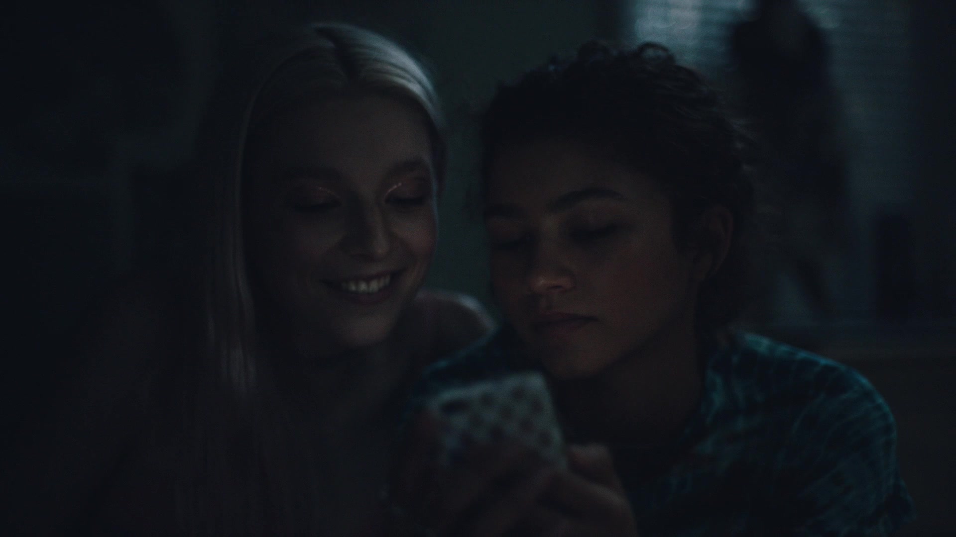 HunterSchaferLove_Euphoria1x03ScreenCaptures-090.jpg