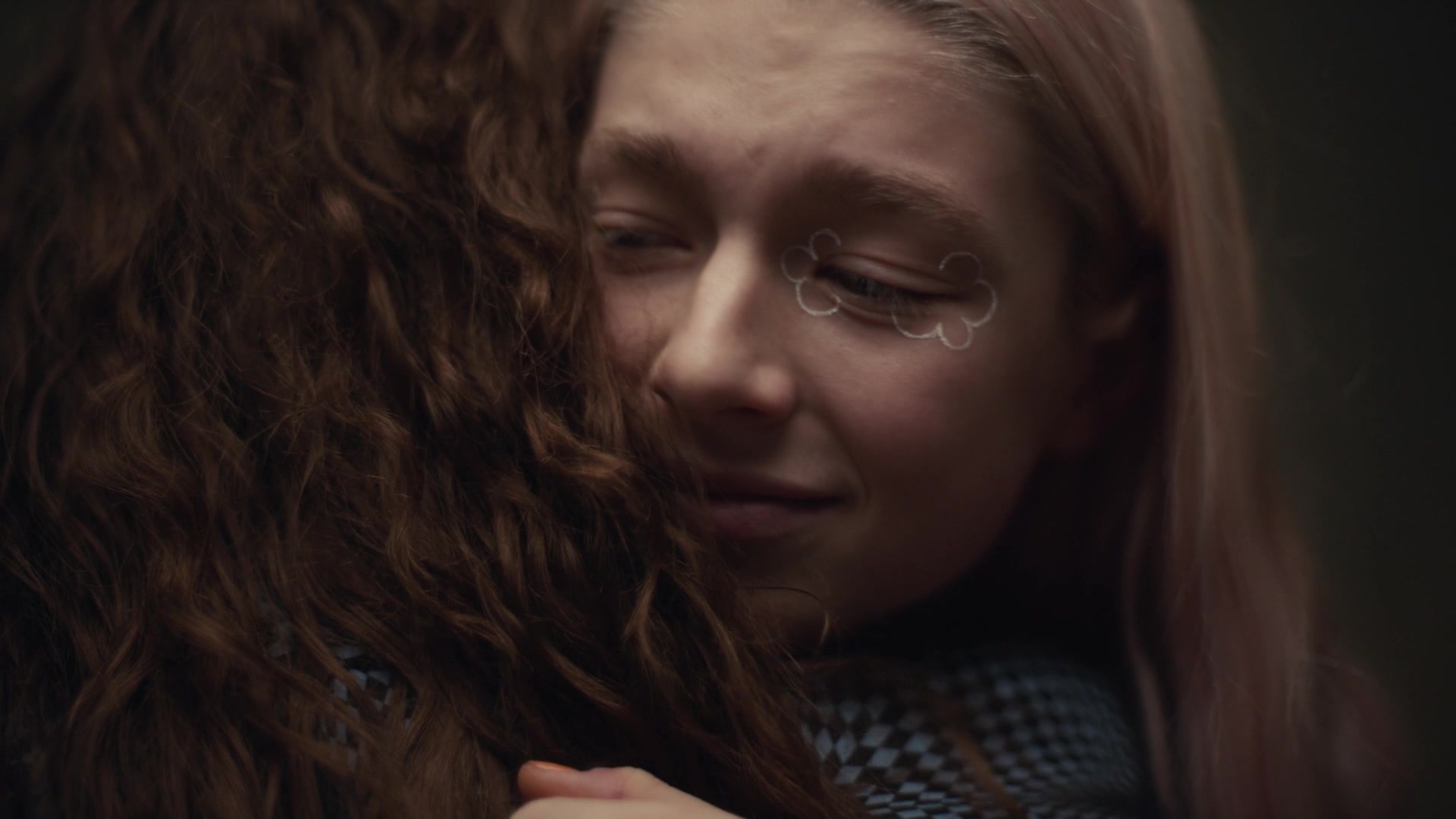 HunterSchaferLove_Euphoria1x03ScreenCaptures-142.jpg