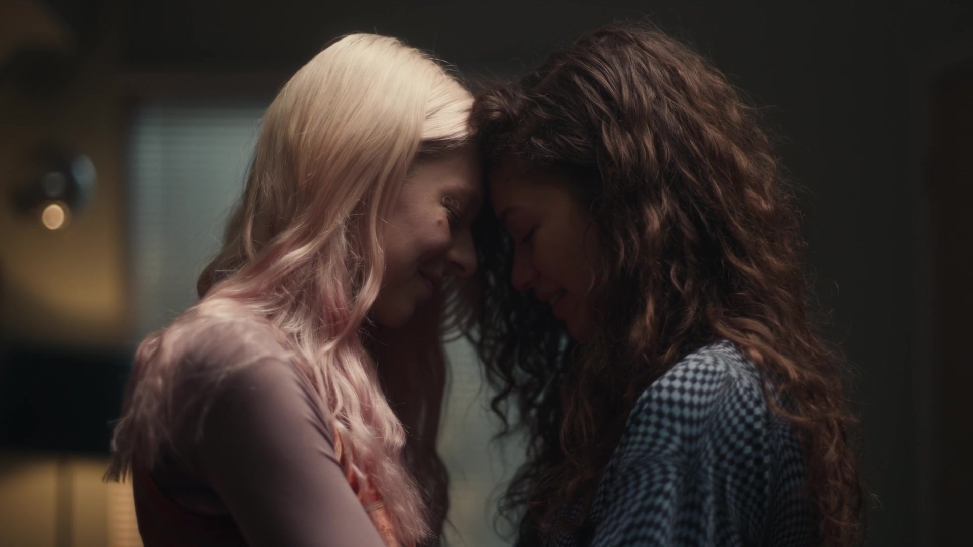 HunterSchaferLove_Euphoria1x03ScreenCaptures-147.jpg