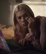 HunterSchaferLove_Euphoria1x03ScreenCaptures-135.jpg