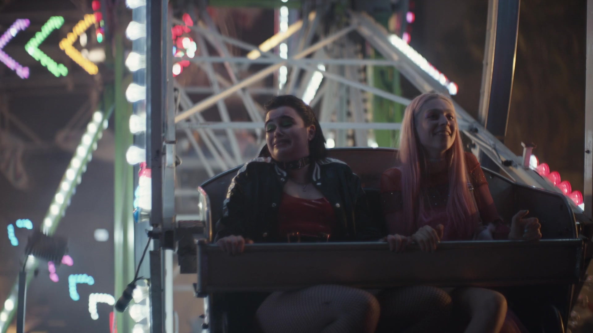 HunterSchaferLove_Euphoria1x04ScreenCaptures-041.jpg