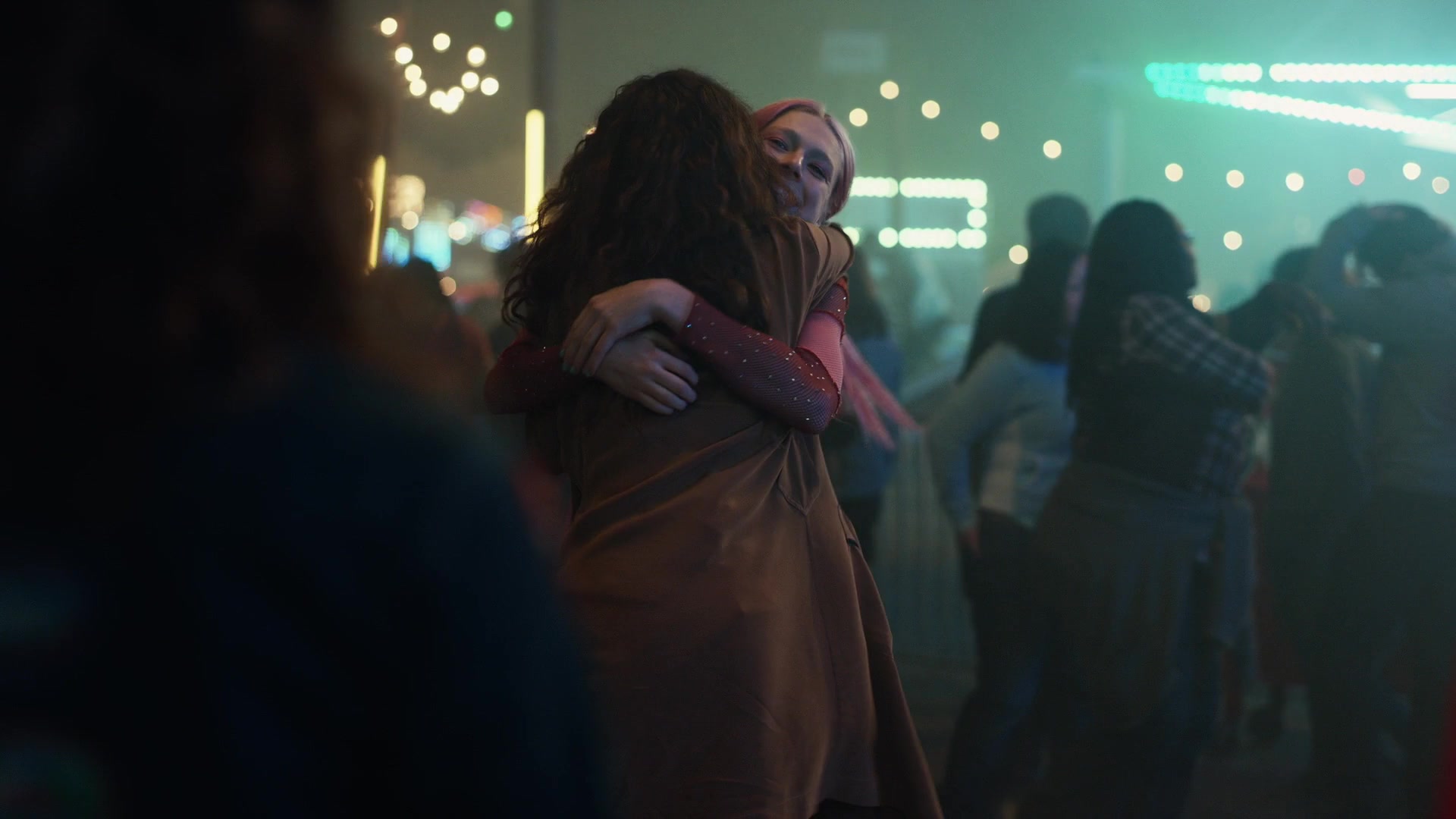 HunterSchaferLove_Euphoria1x04ScreenCaptures-054.jpg
