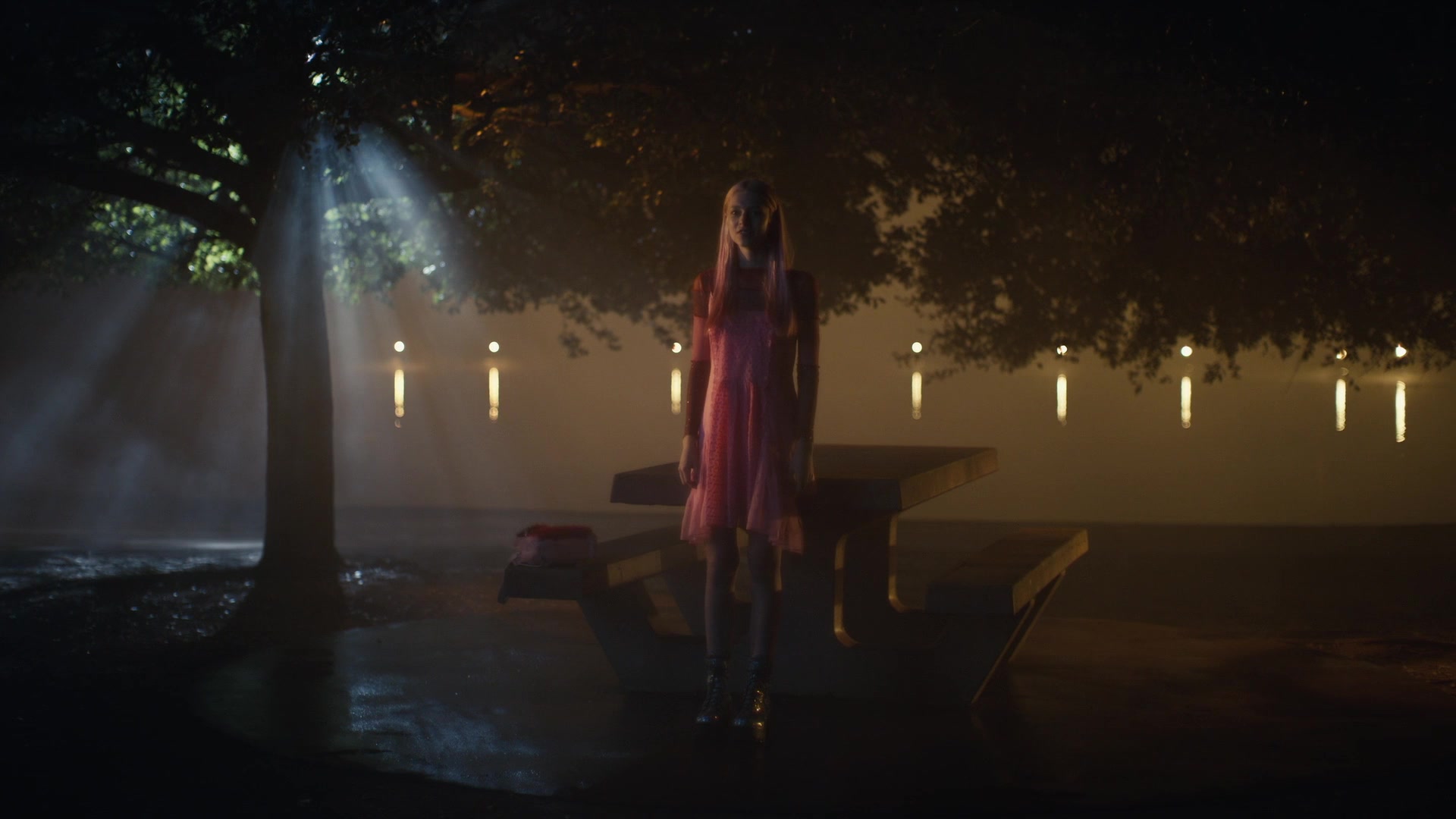 HunterSchaferLove_Euphoria1x04ScreenCaptures-121.jpg