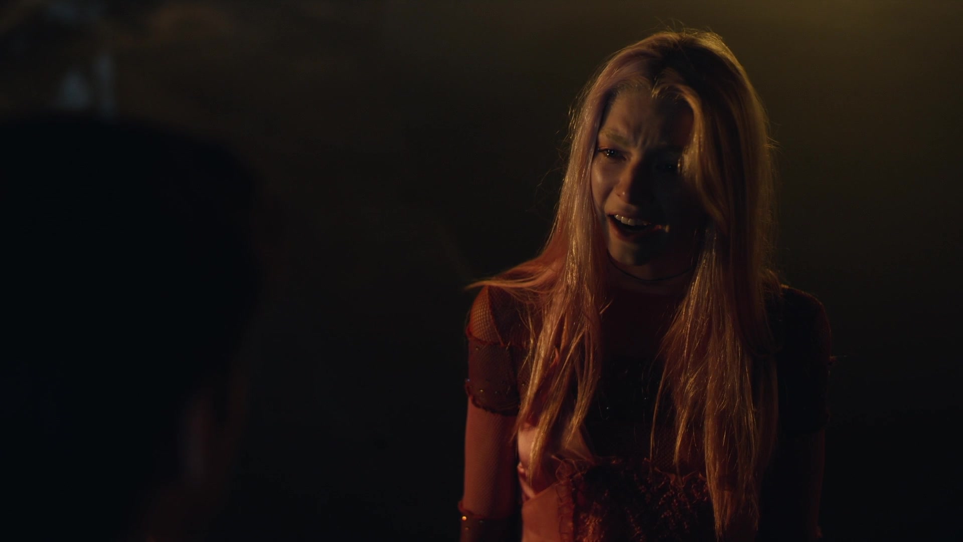 HunterSchaferLove_Euphoria1x04ScreenCaptures-137.jpg