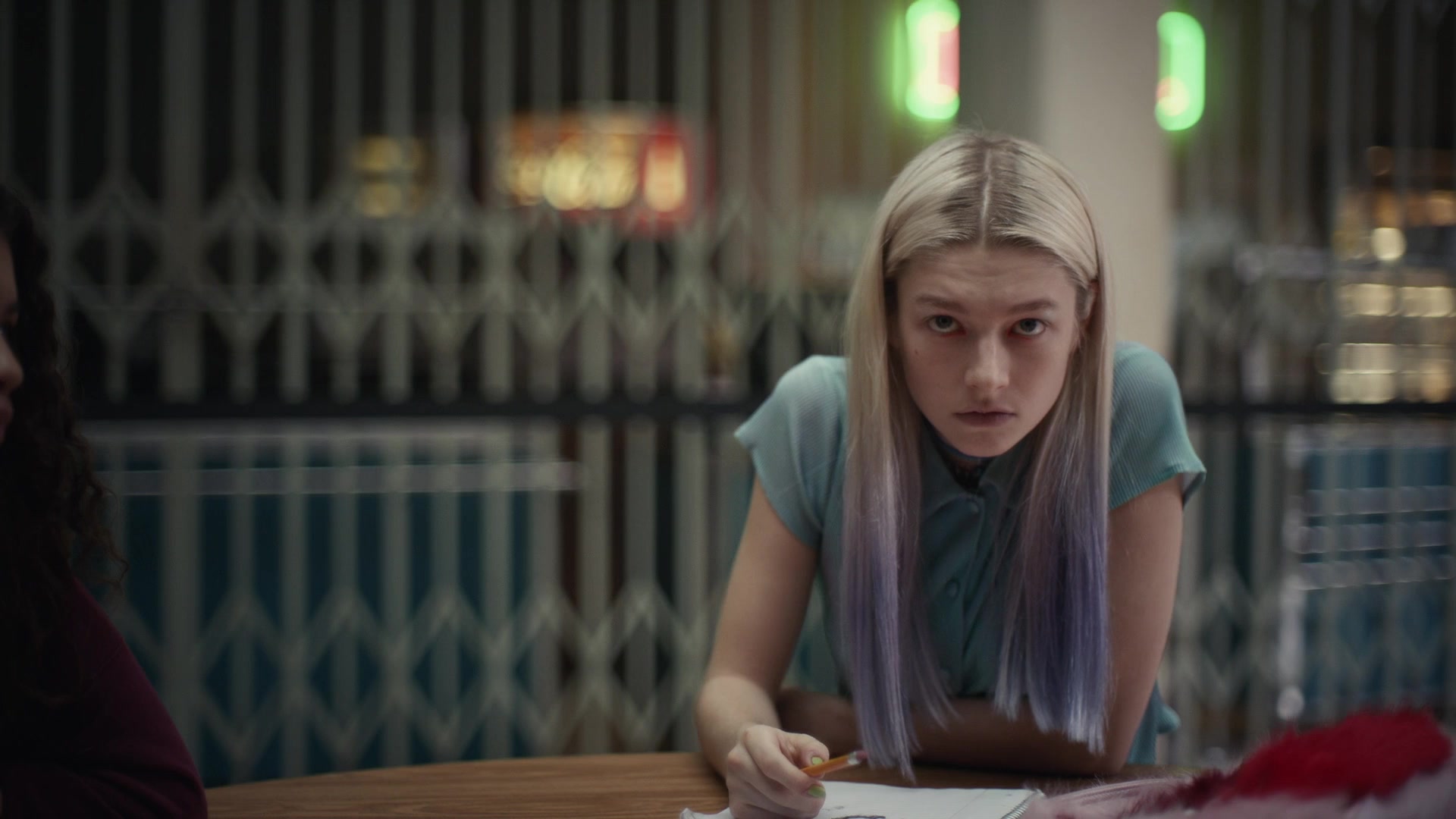 HunterSchaferLove_Euphoria1x05ScreenCaptures-022.jpg