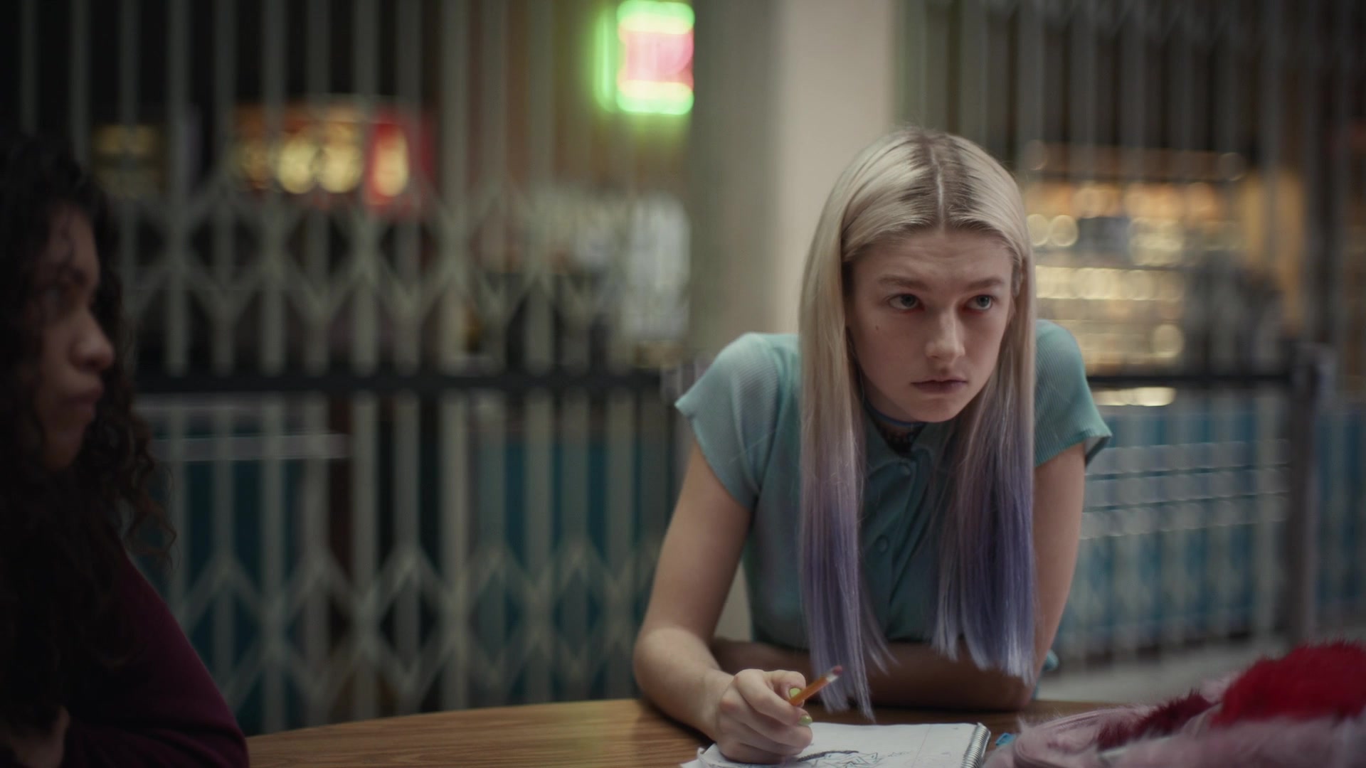 HunterSchaferLove_Euphoria1x05ScreenCaptures-023.jpg