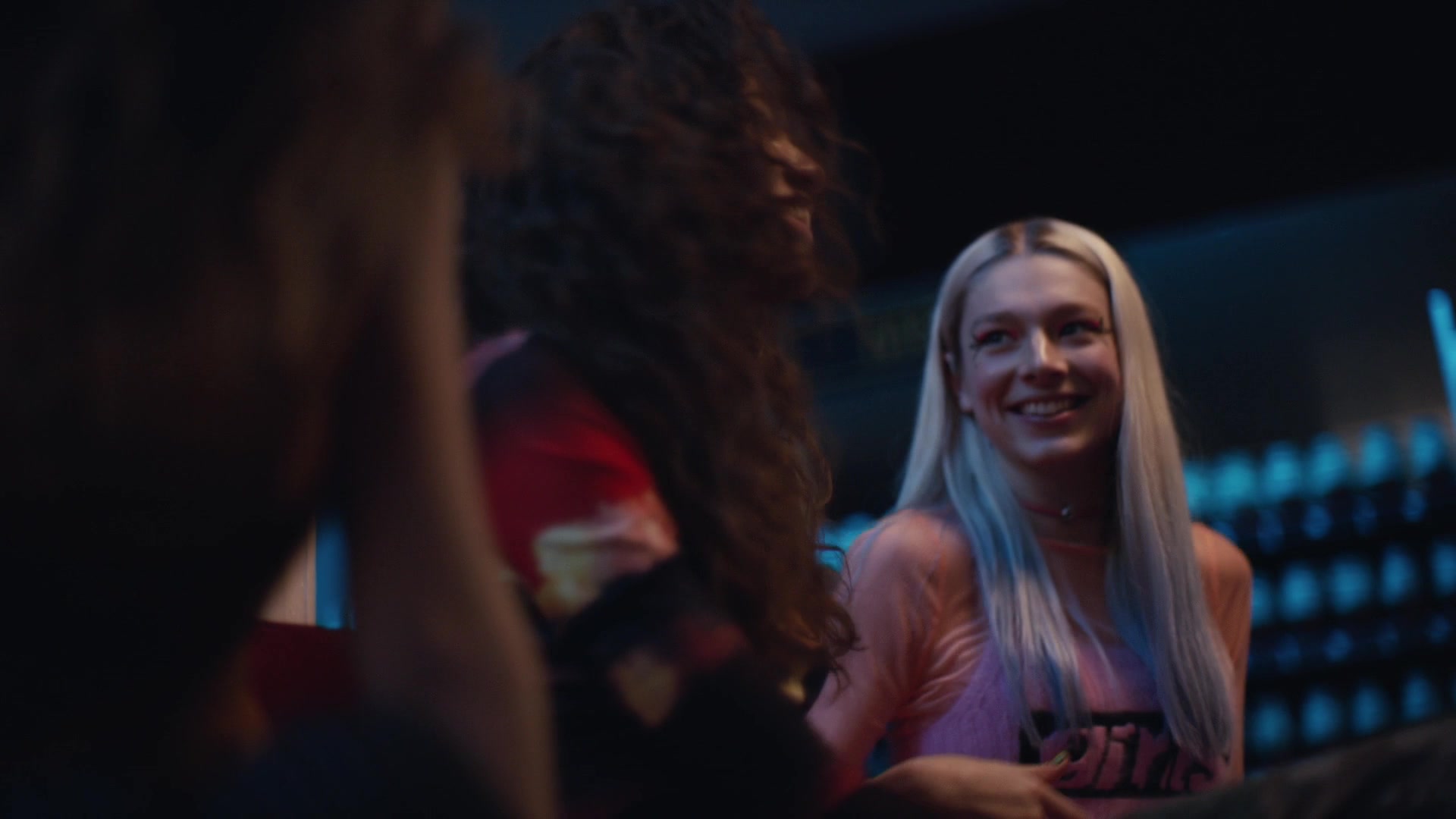 HunterSchaferLove_Euphoria1x05ScreenCaptures-073.jpg