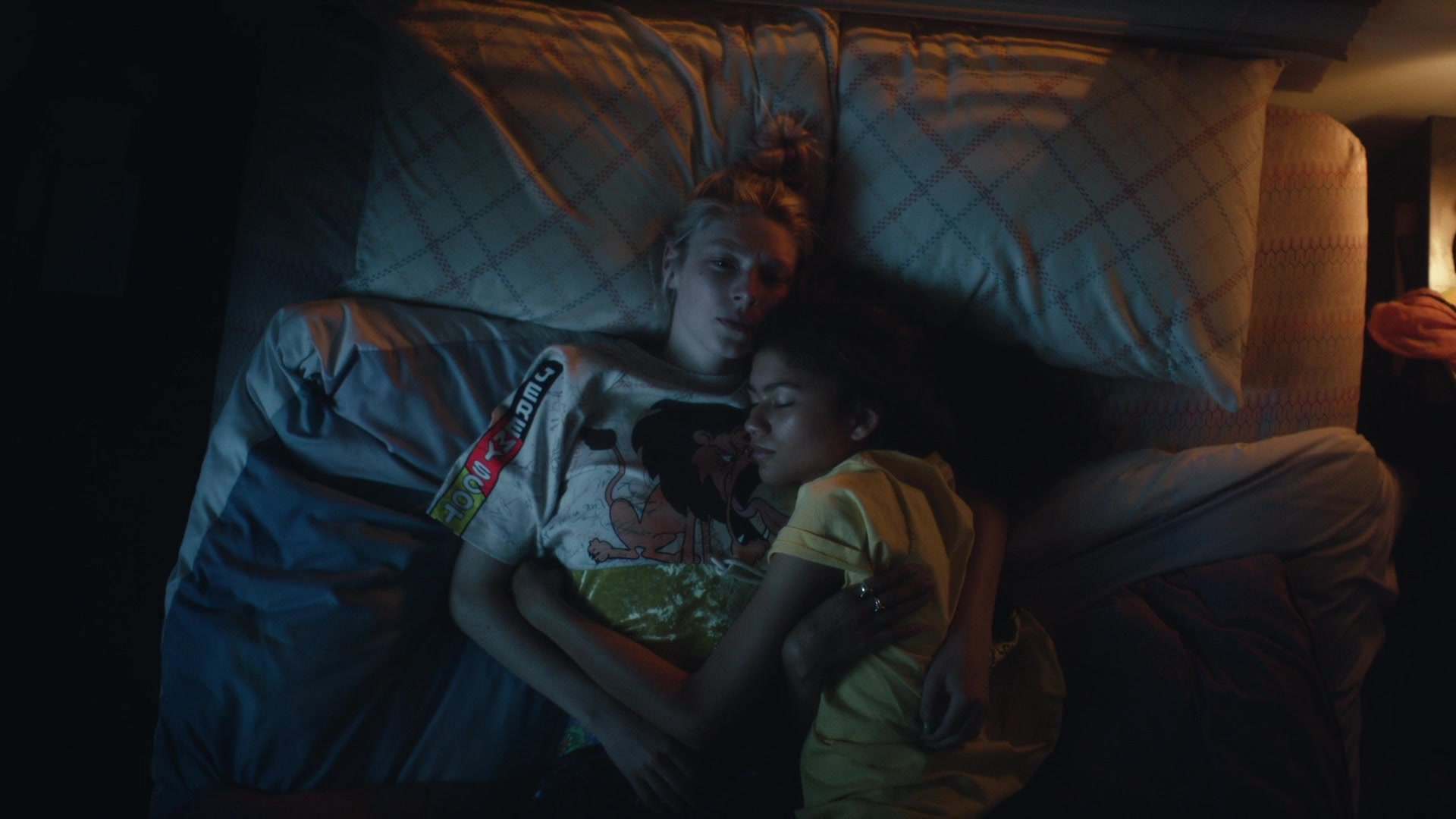 HunterSchaferLove_Euphoria1x05ScreenCaptures-111.jpg