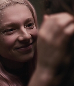 HunterSchaferLove_Euphoria1x05ScreenCaptures-008.jpg
