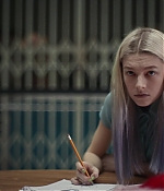 HunterSchaferLove_Euphoria1x05ScreenCaptures-021.jpg