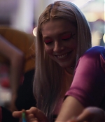 HunterSchaferLove_Euphoria1x05ScreenCaptures-070.jpg
