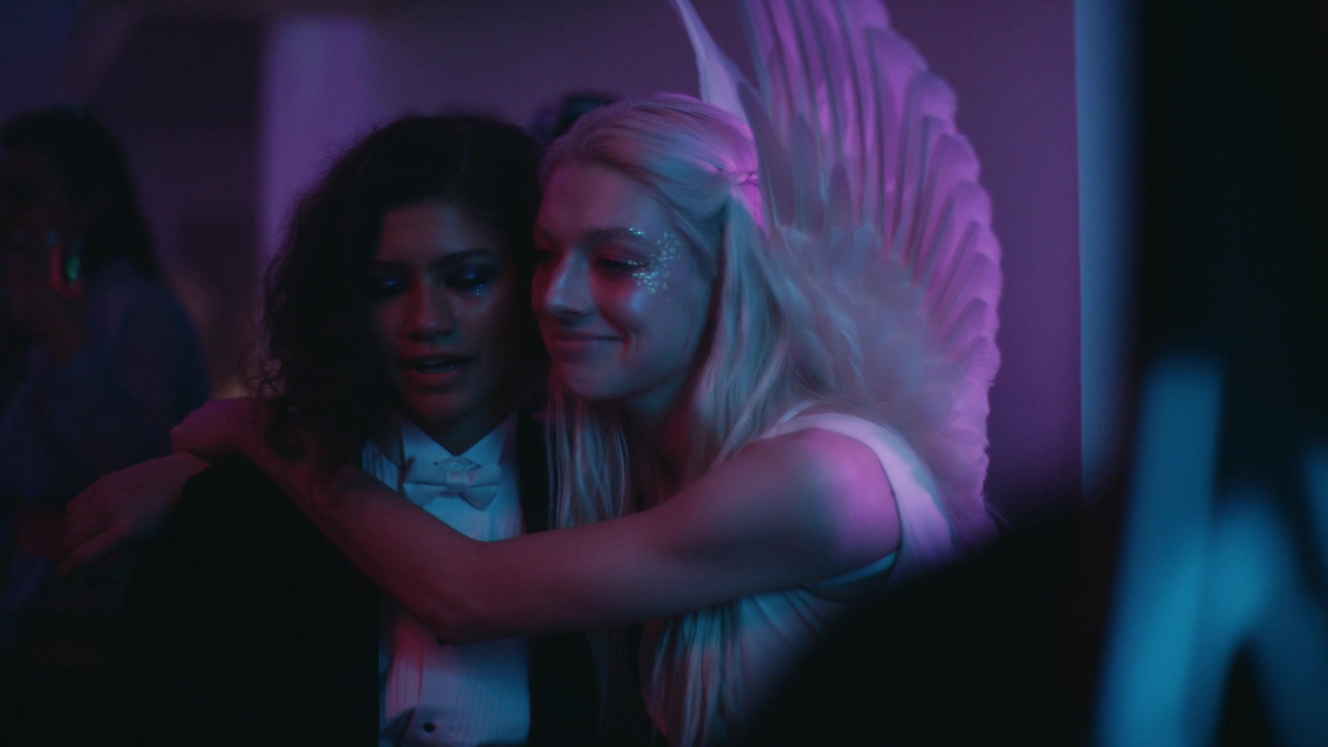 HunterSchaferLove_Euphoria1x06ScreenCaptures-025.jpg