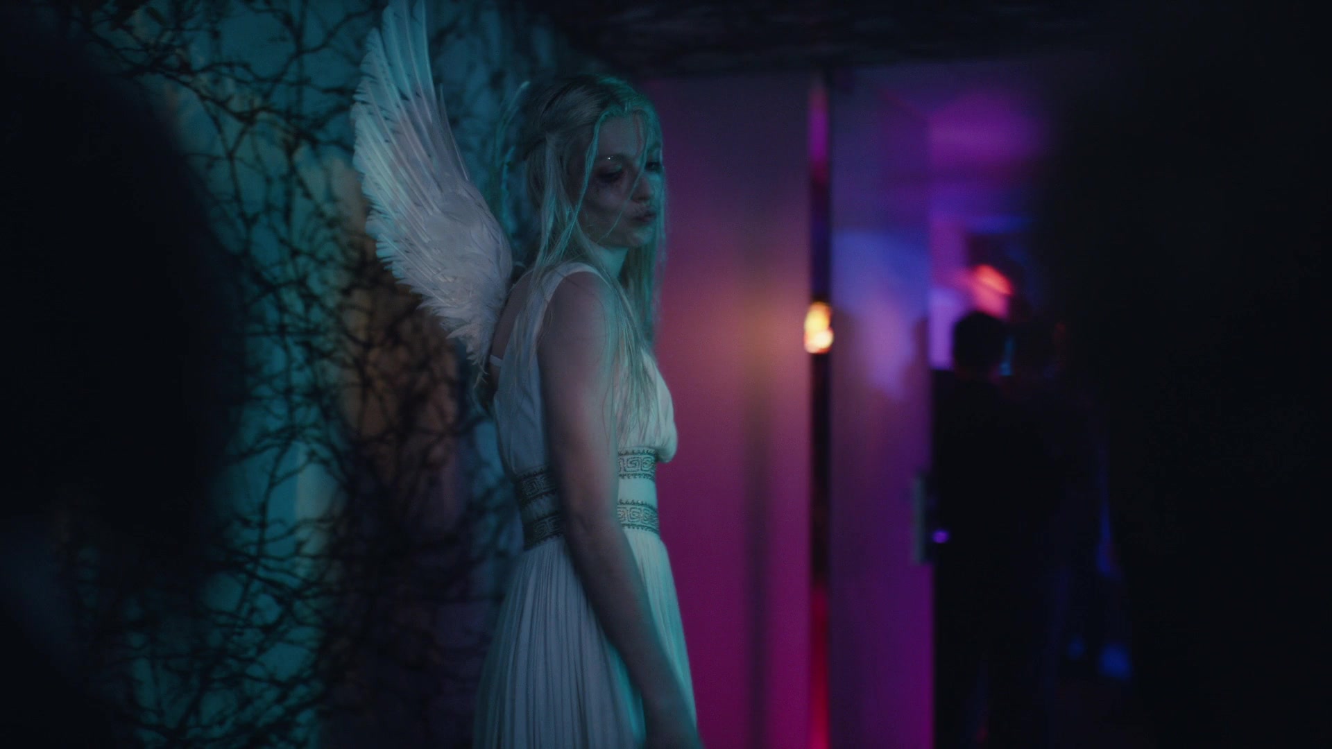 HunterSchaferLove_Euphoria1x06ScreenCaptures-089.jpg