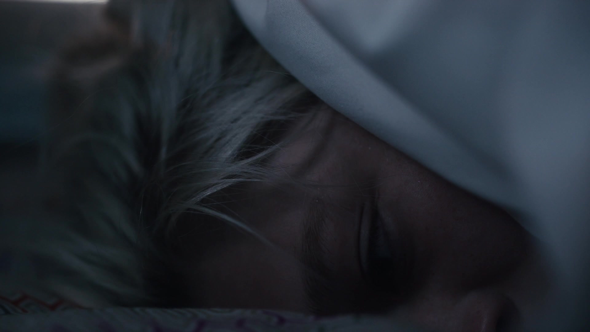 HunterSchaferLove_Euphoria1x07ScreenCaptures-001.jpg