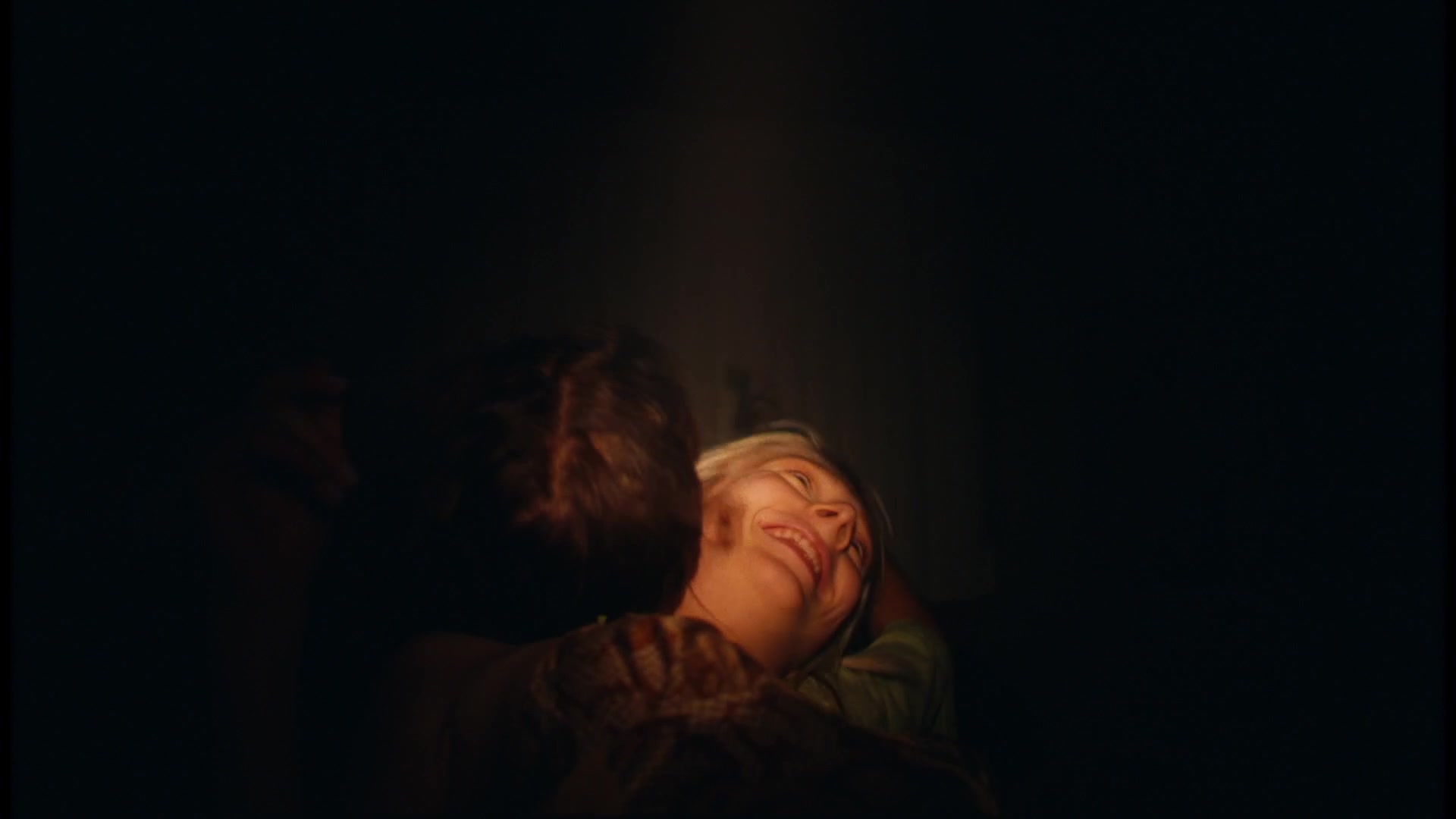 HunterSchaferLove_Euphoria1x07ScreenCaptures-007.jpg