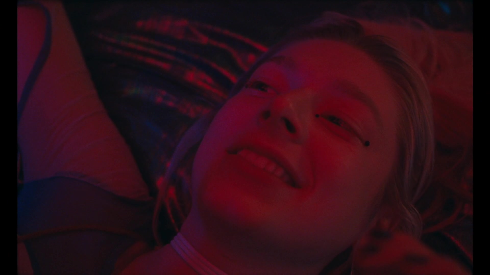 HunterSchaferLove_Euphoria1x07ScreenCaptures-074.jpg