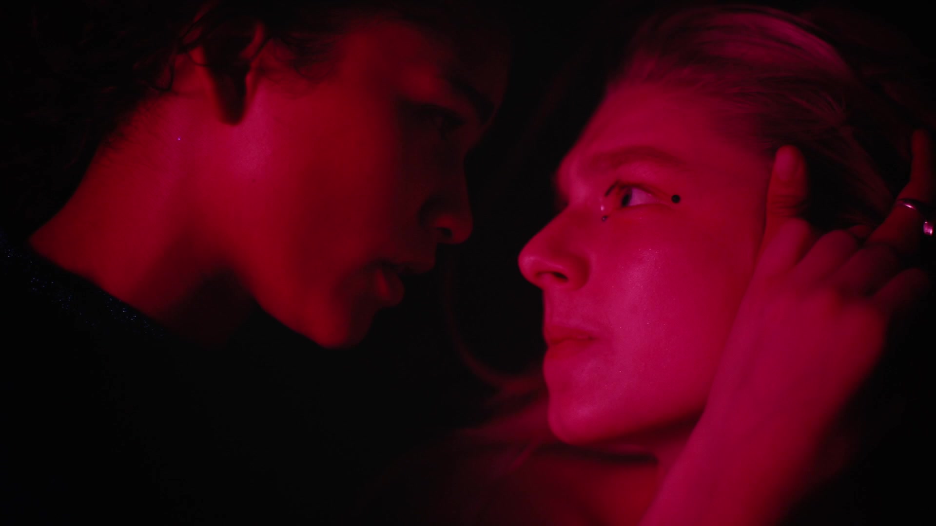 HunterSchaferLove_Euphoria1x07ScreenCaptures-129.jpg