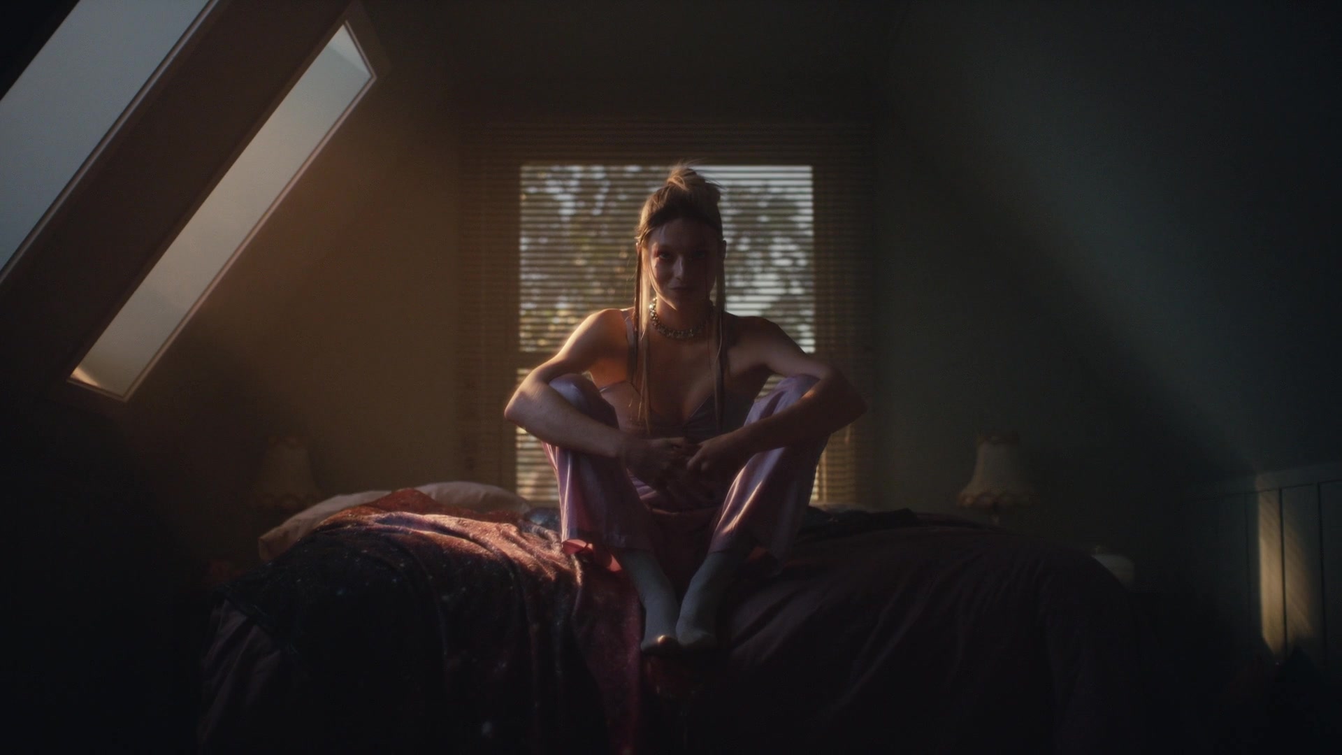 HunterSchaferLove_Euphoria1x08ScreenCaptures-007.jpg