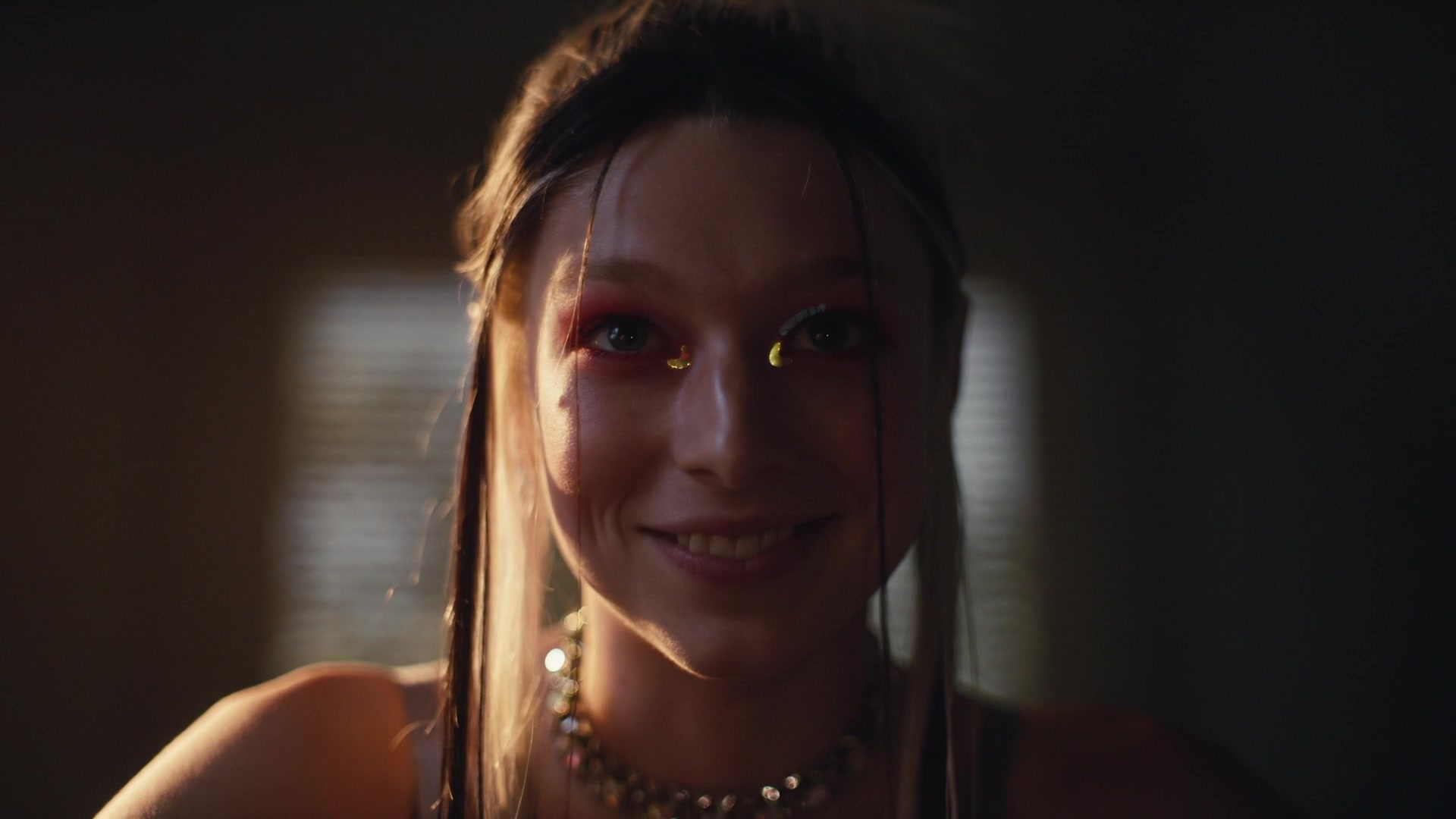 HunterSchaferLove_Euphoria1x08ScreenCaptures-018.jpg