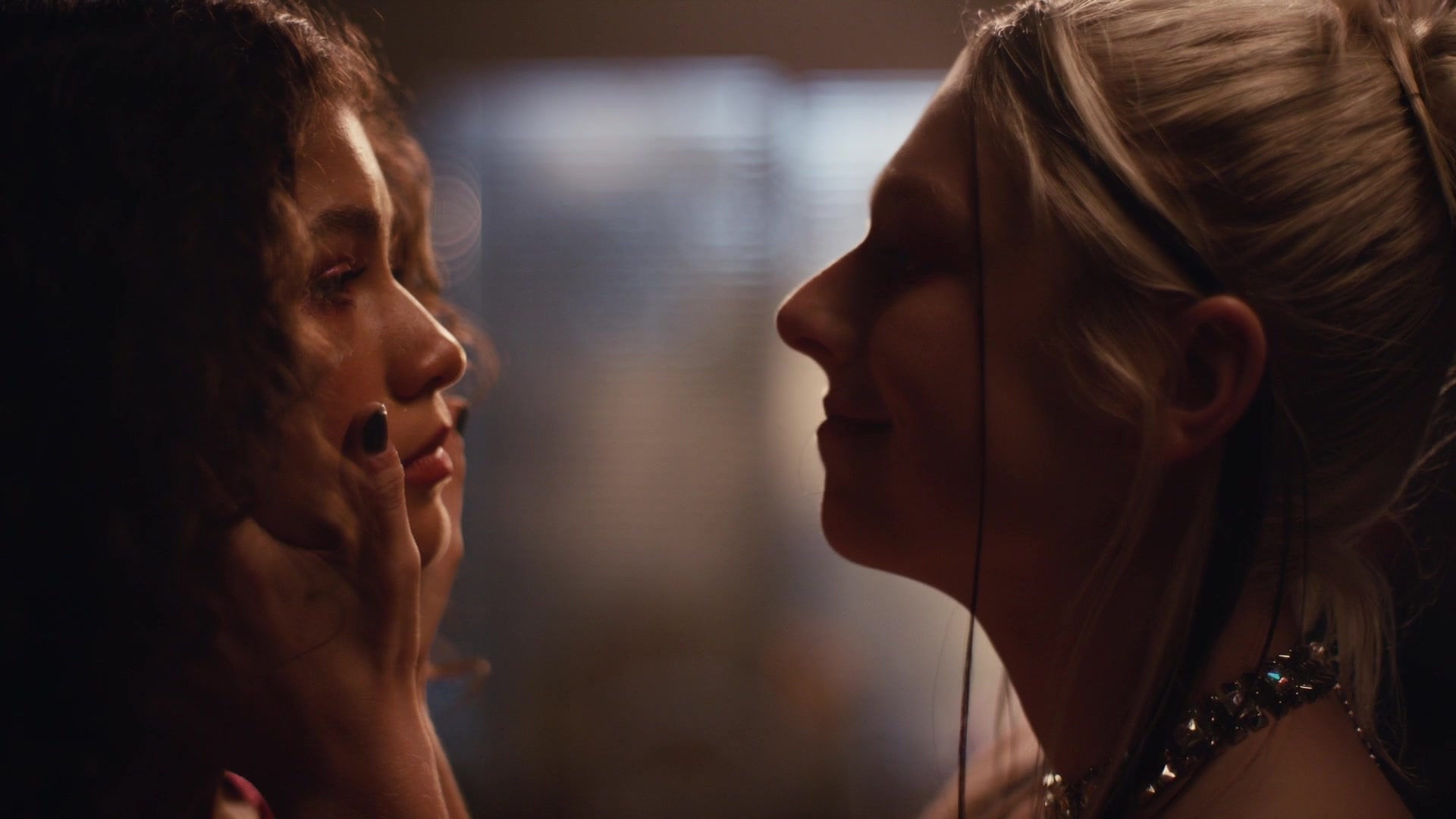 HunterSchaferLove_Euphoria1x08ScreenCaptures-022.jpg