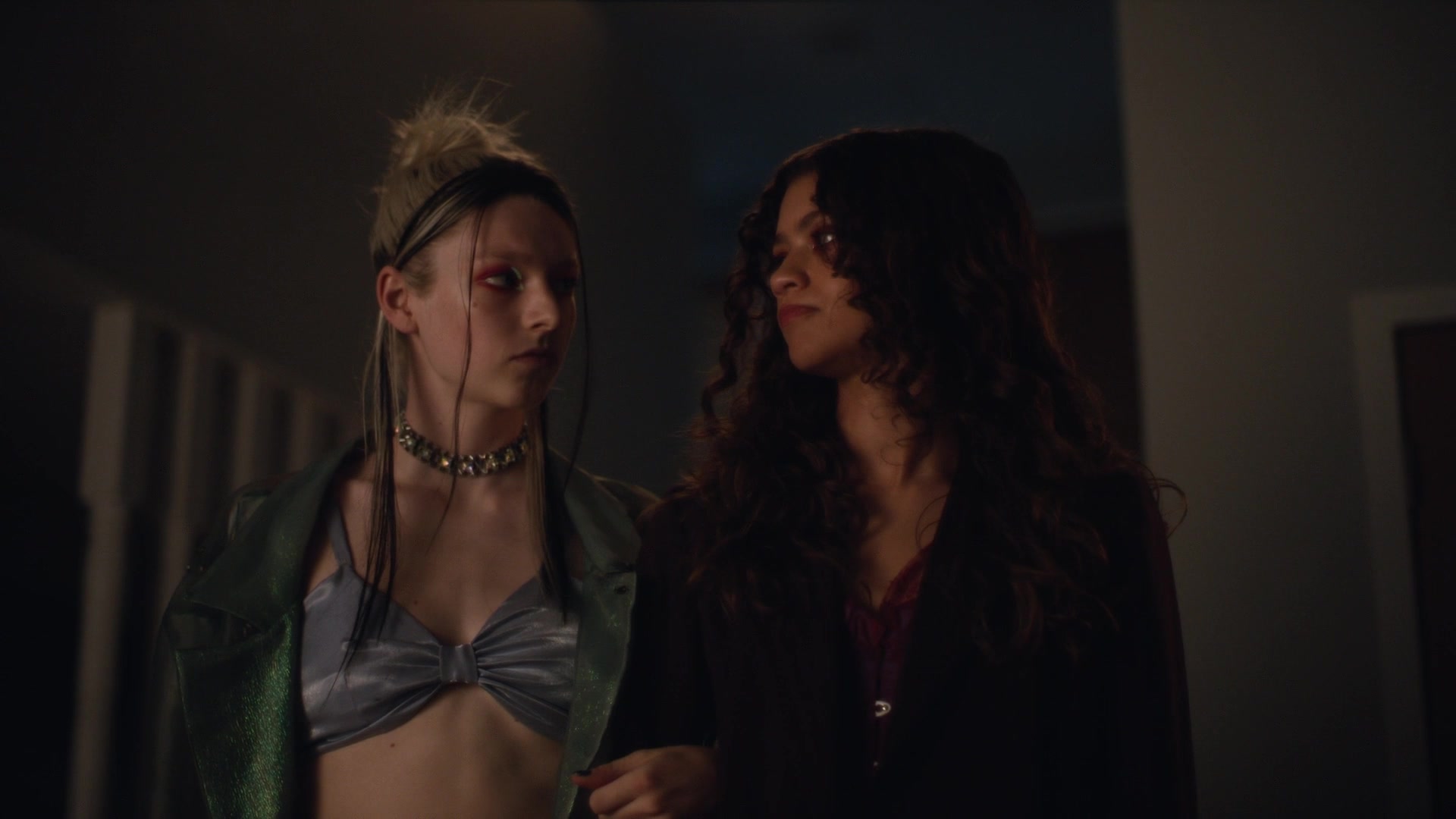 HunterSchaferLove_Euphoria1x08ScreenCaptures-051.jpg