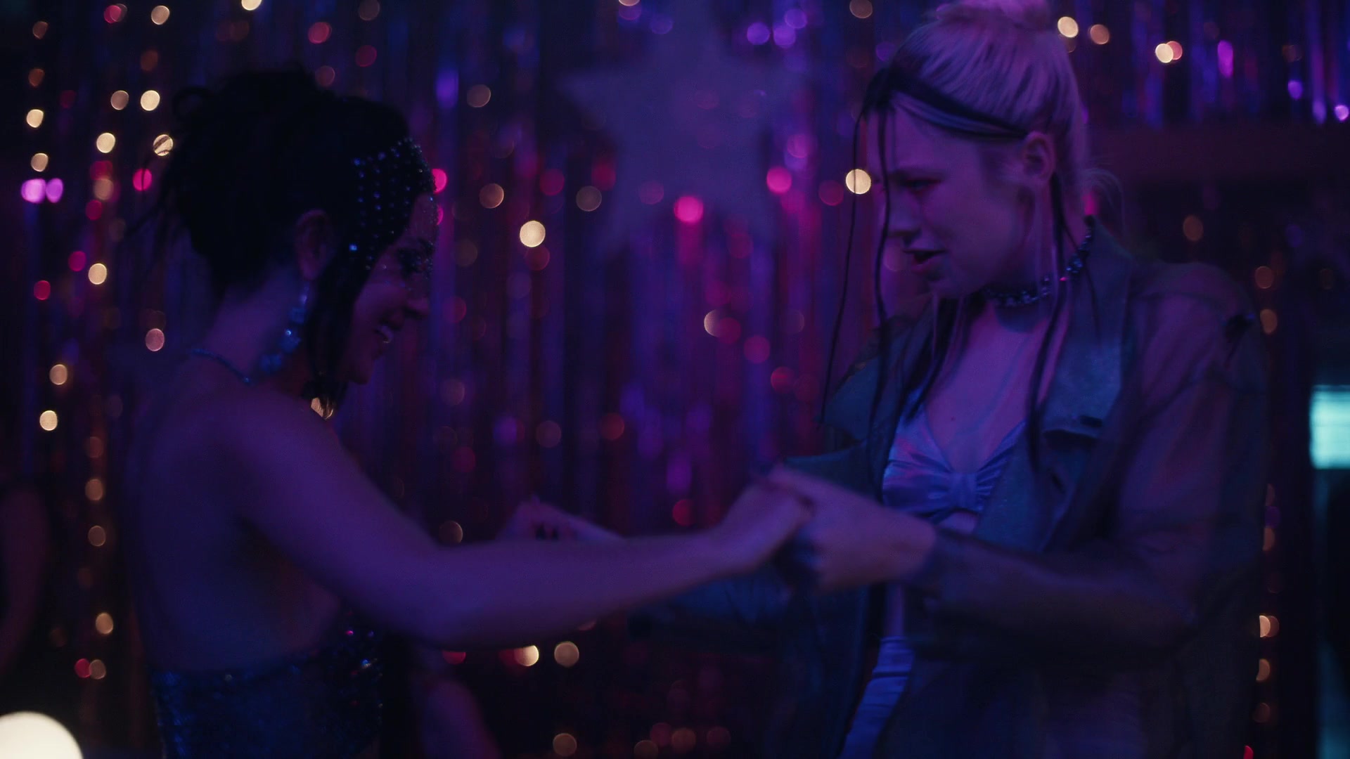 HunterSchaferLove_Euphoria1x08ScreenCaptures-075.jpg