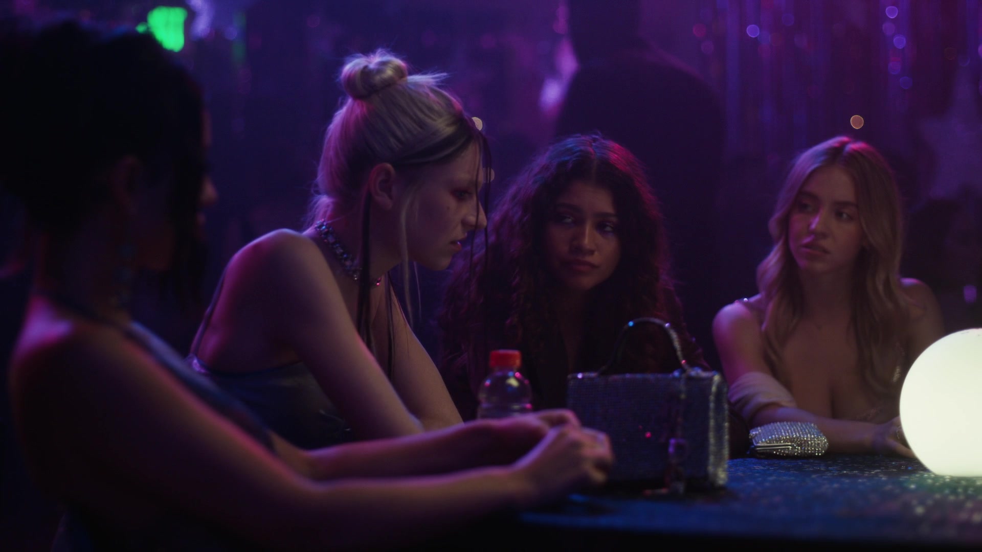 HunterSchaferLove_Euphoria1x08ScreenCaptures-085.jpg