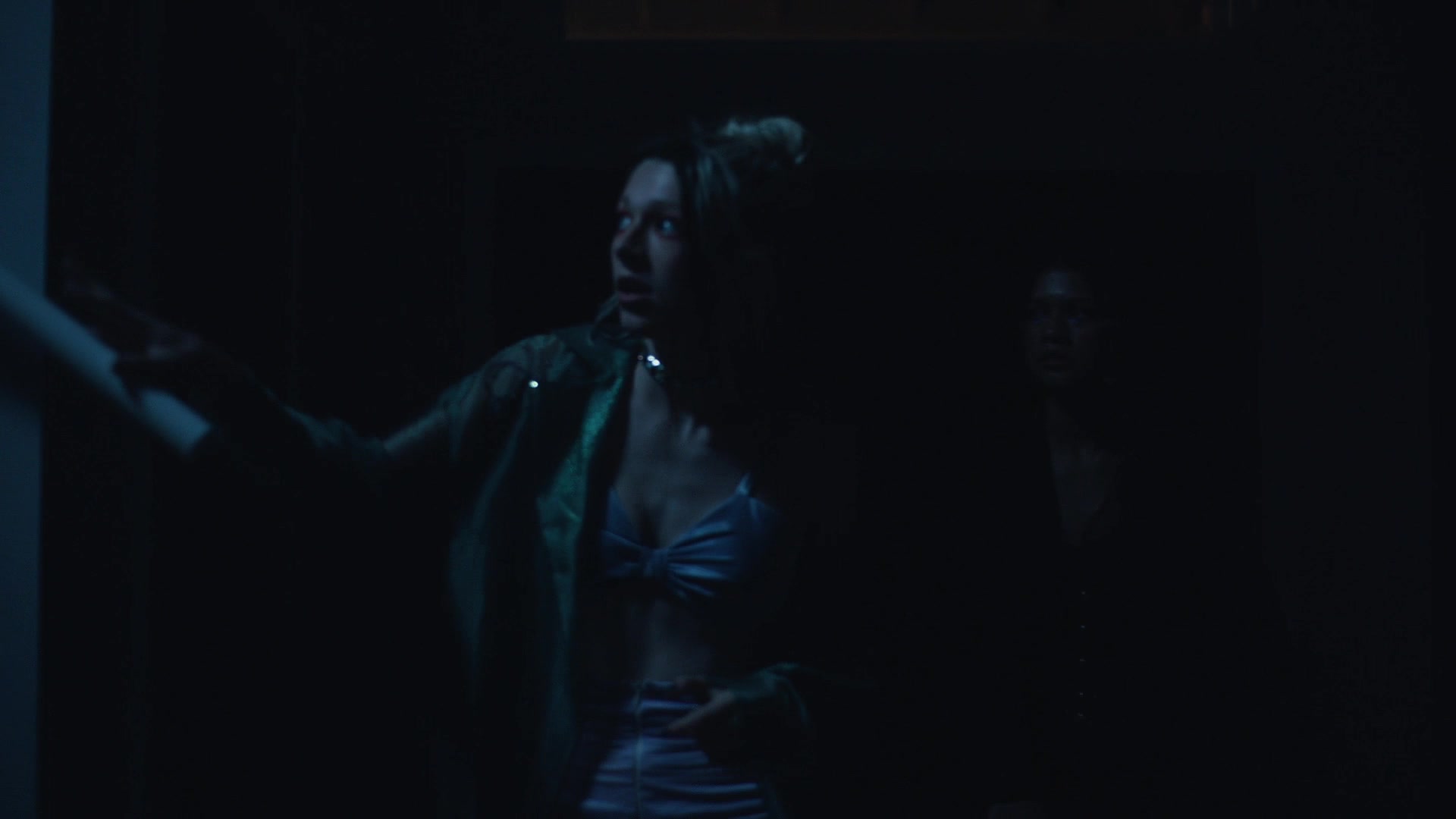 HunterSchaferLove_Euphoria1x08ScreenCaptures-141.jpg