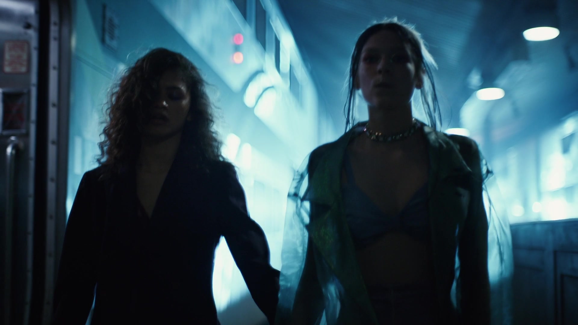 HunterSchaferLove_Euphoria1x08ScreenCaptures-145.jpg