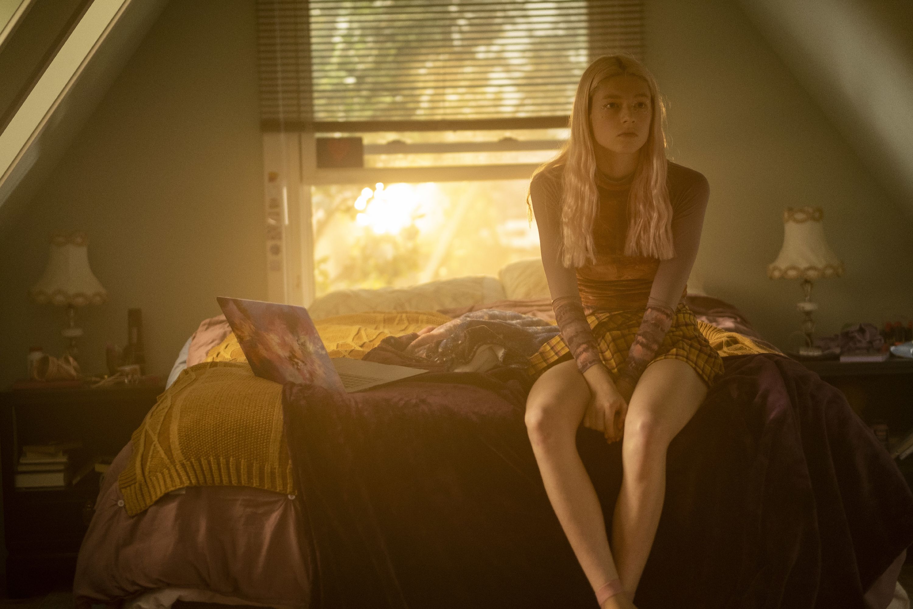 HunterSchaferLove_Euphoria-Production-Stills_014.jpg